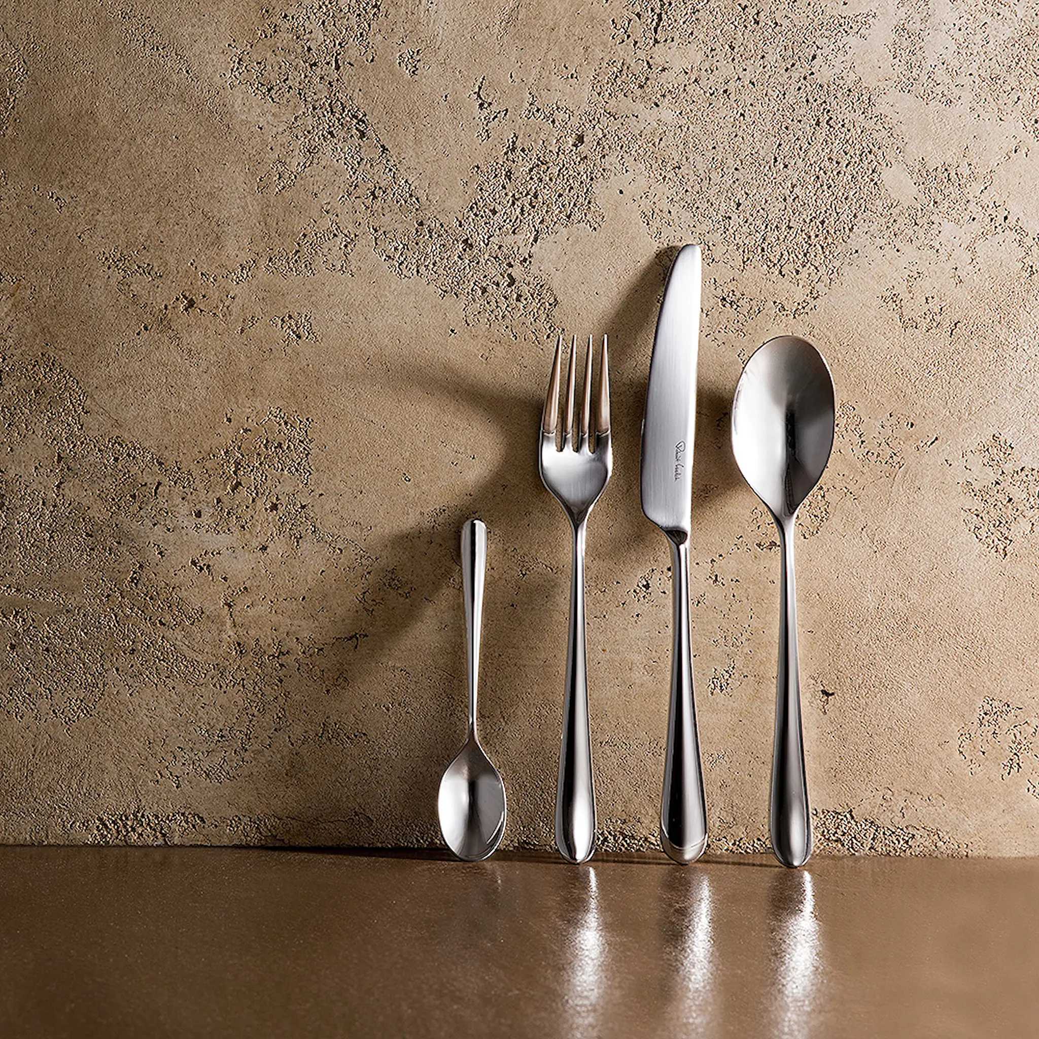 Robert Welch Kingham Bestickset 24 delar