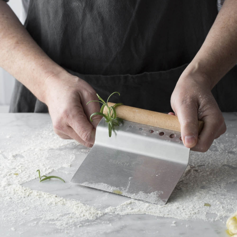 Mason Cash Innovative Kitchen 4-i-1 bänkskrapa 14 cm stål/trä