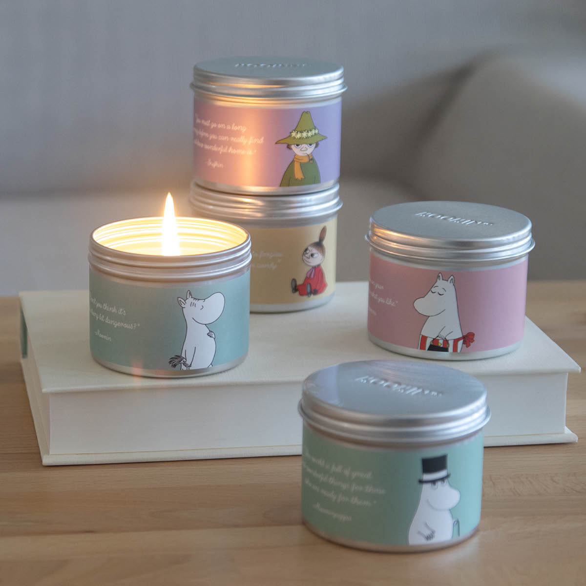 Pluto Muumi Tuoksukynttilä 6,7x5 cm Muumipeikko