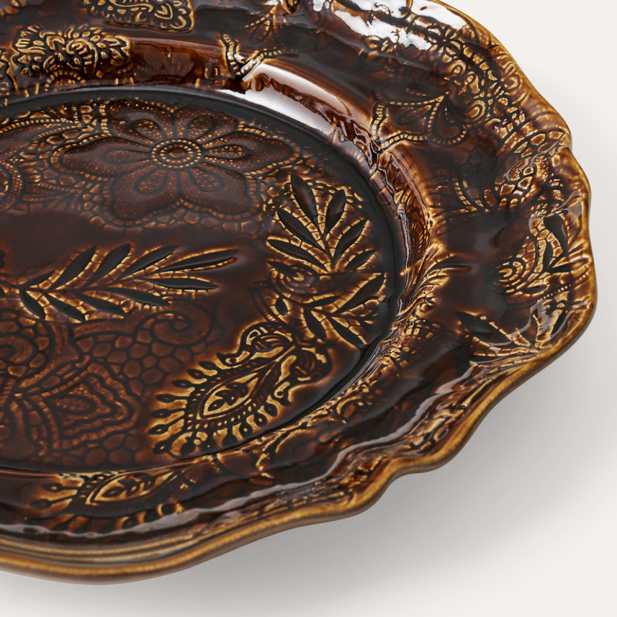 Sthål Arabesque serveringsfat rund 34 cm coffee