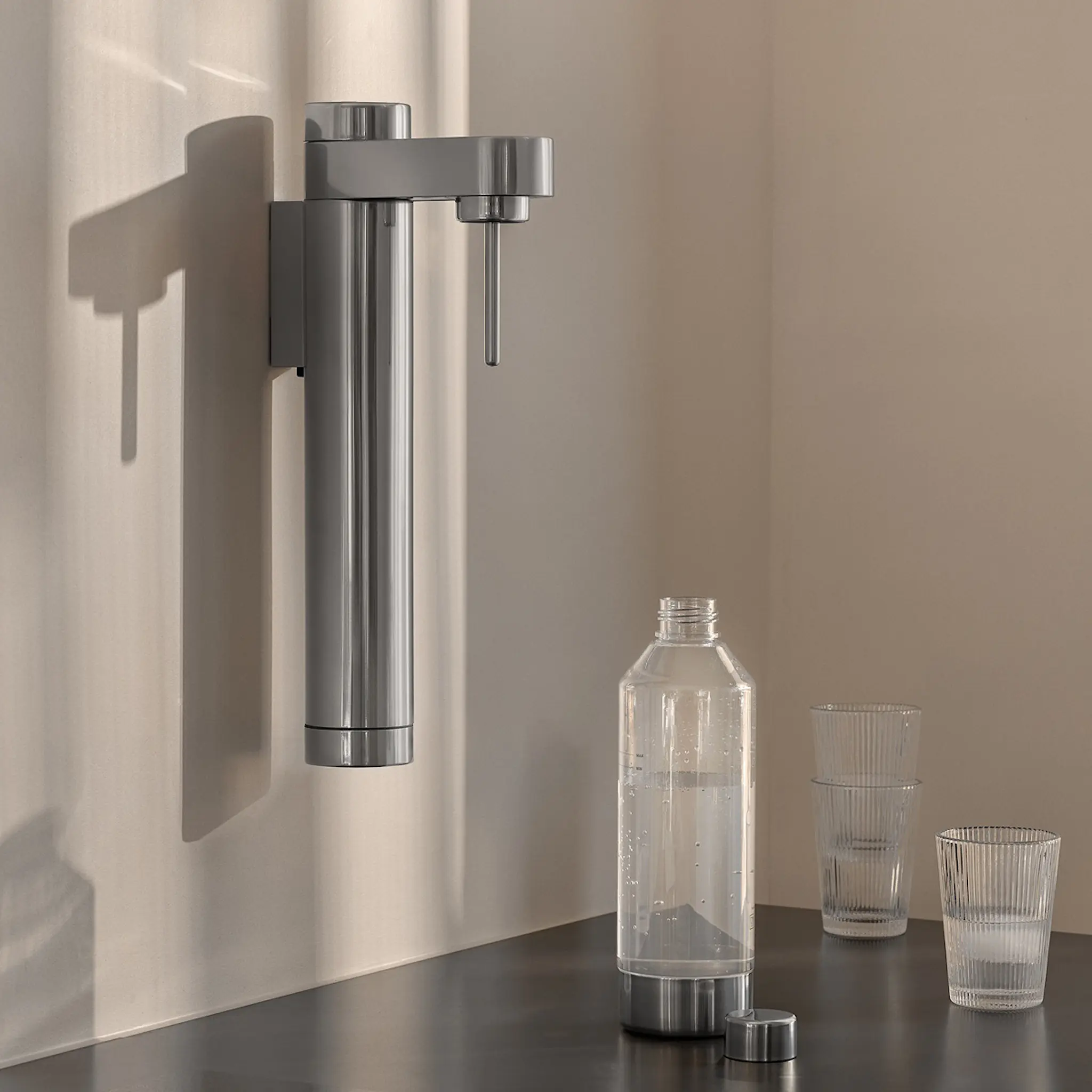 Stelton Brus Hiilihapotuslaite seinään kiinnitettävä 42 cm Teräs