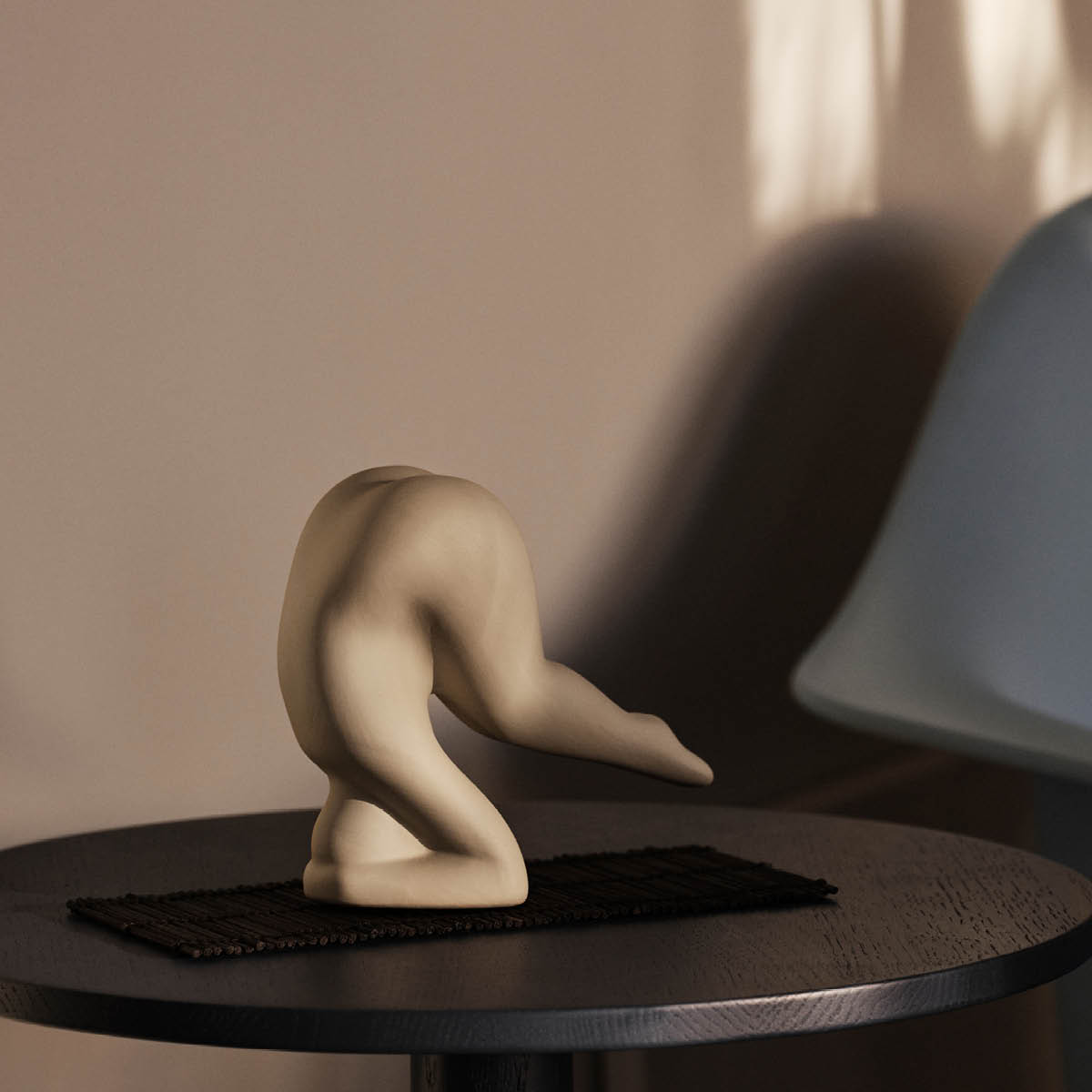 Design House Stockholm Lisa Larson Yoga Figuuri nro. 1 Vaaleanharmaa