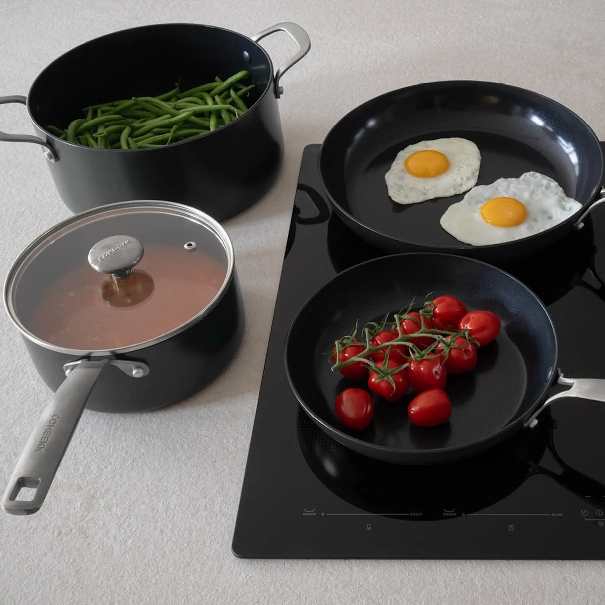 Combekk Element Kattila- ja Pannutsetti 4 osaa Musta