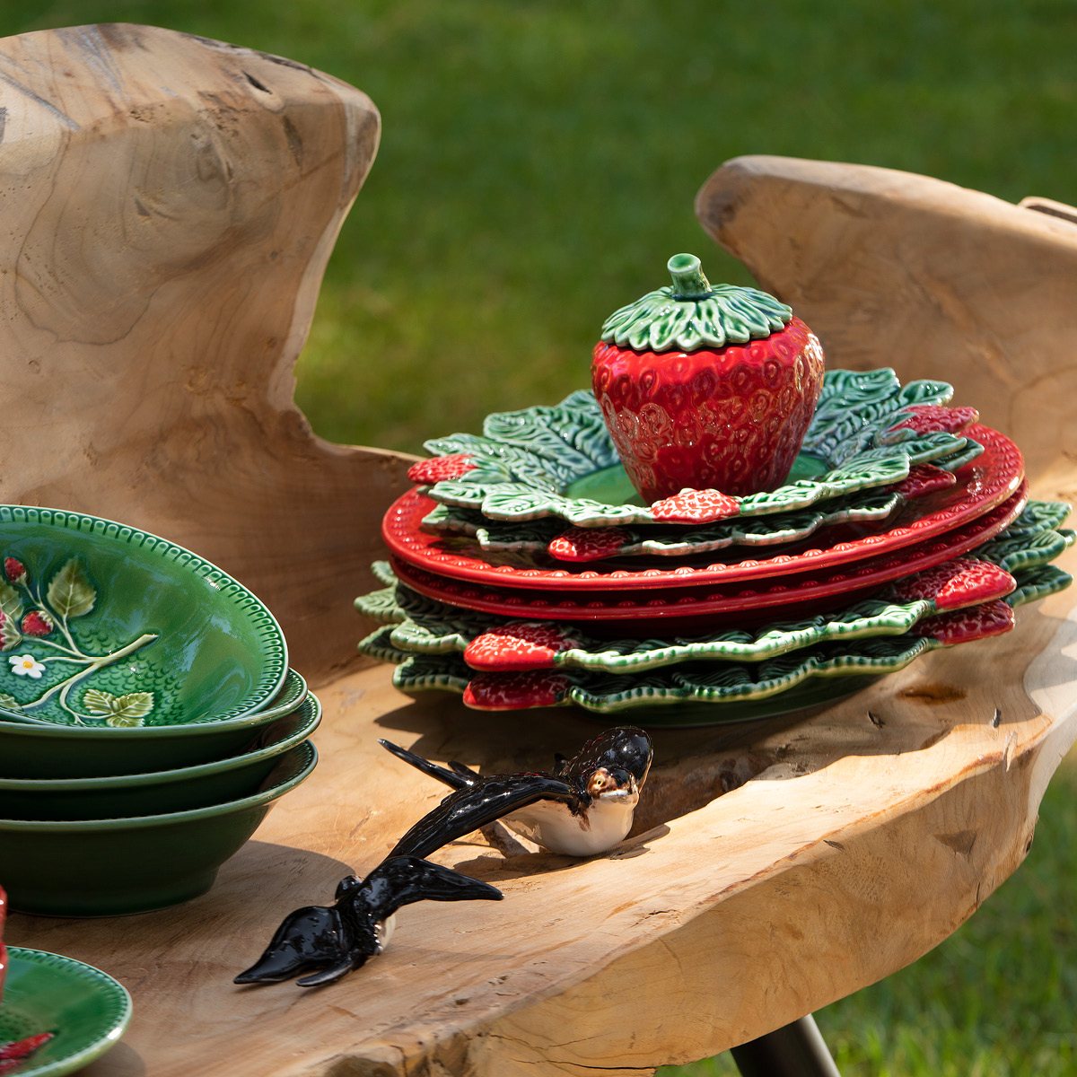 Bordallo Pinheiro Strawberries terrin 0,45L rød