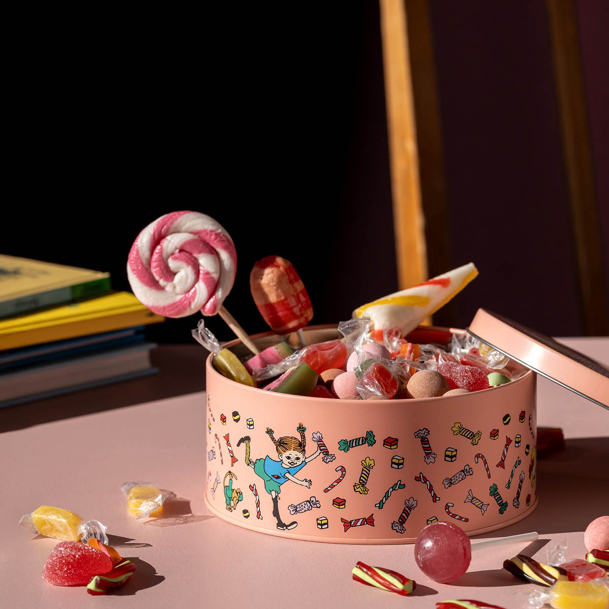 Muurla Pippi plåtburk / kakburk 15 cm Godis rosa