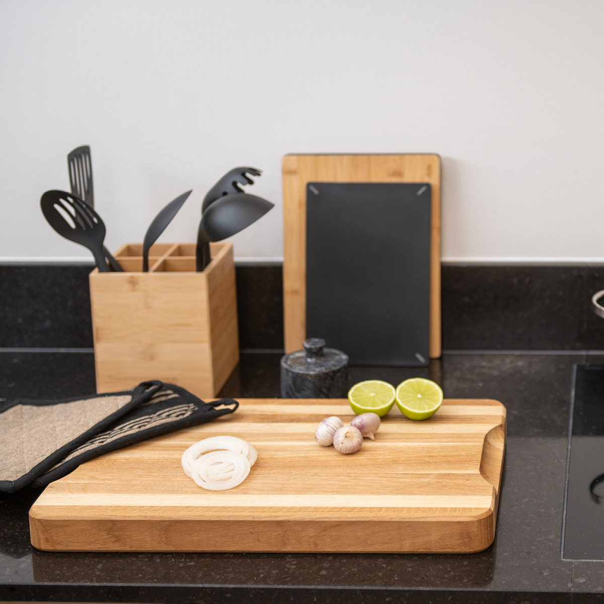 Maku Kitchen Life Skärbräda i ek 45x30 cm