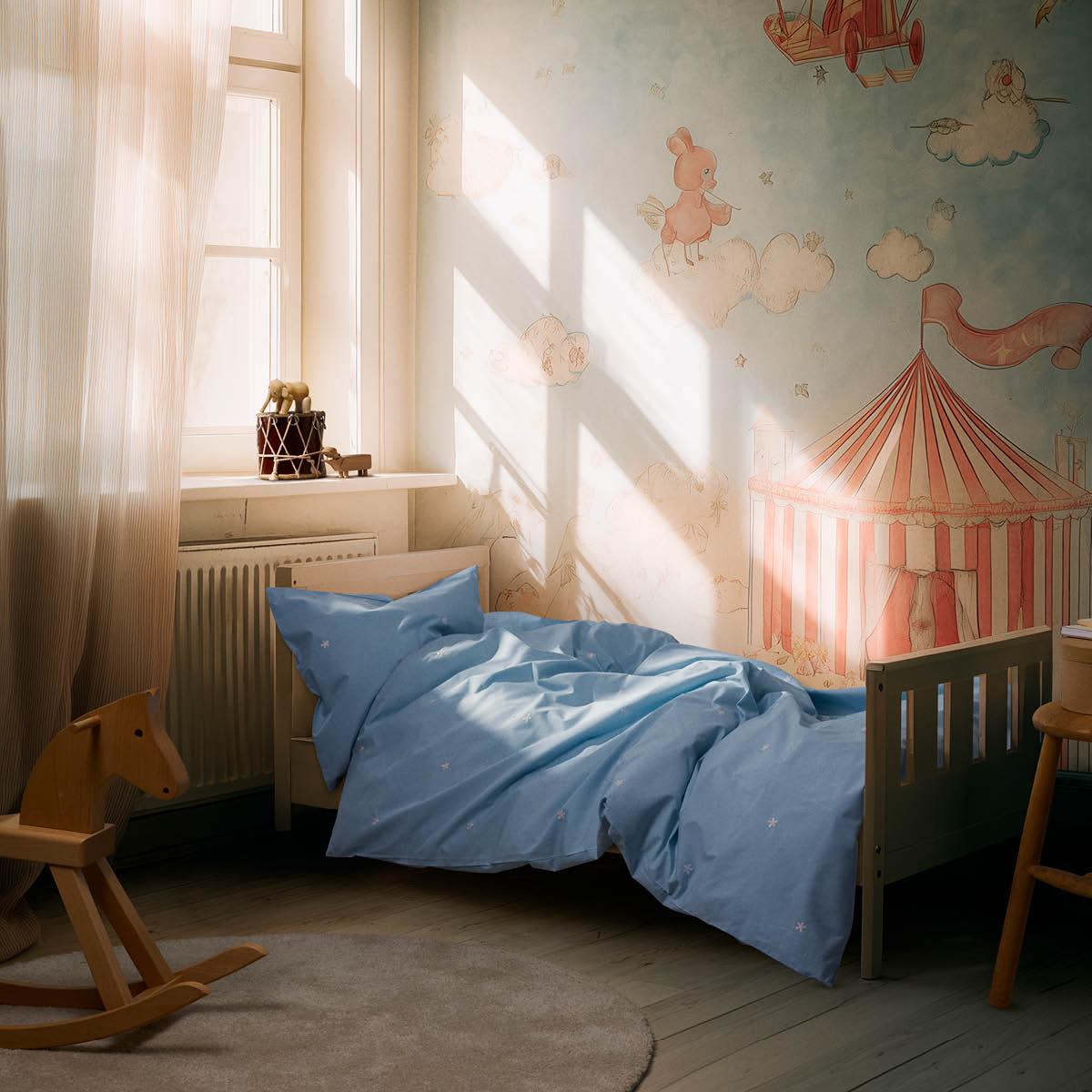 Juna Daisy påslakanset junior 100x140 cm ljusblå