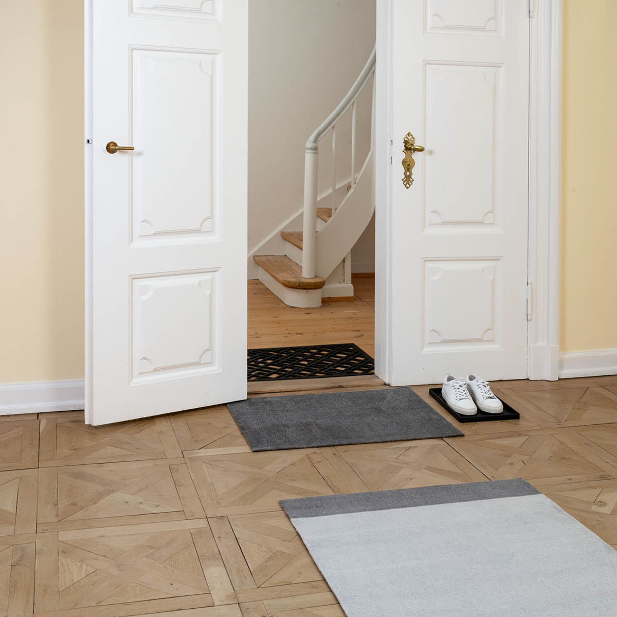 Tica Copenhagen Unicolor golvmatta 90x60 cm stålgrå