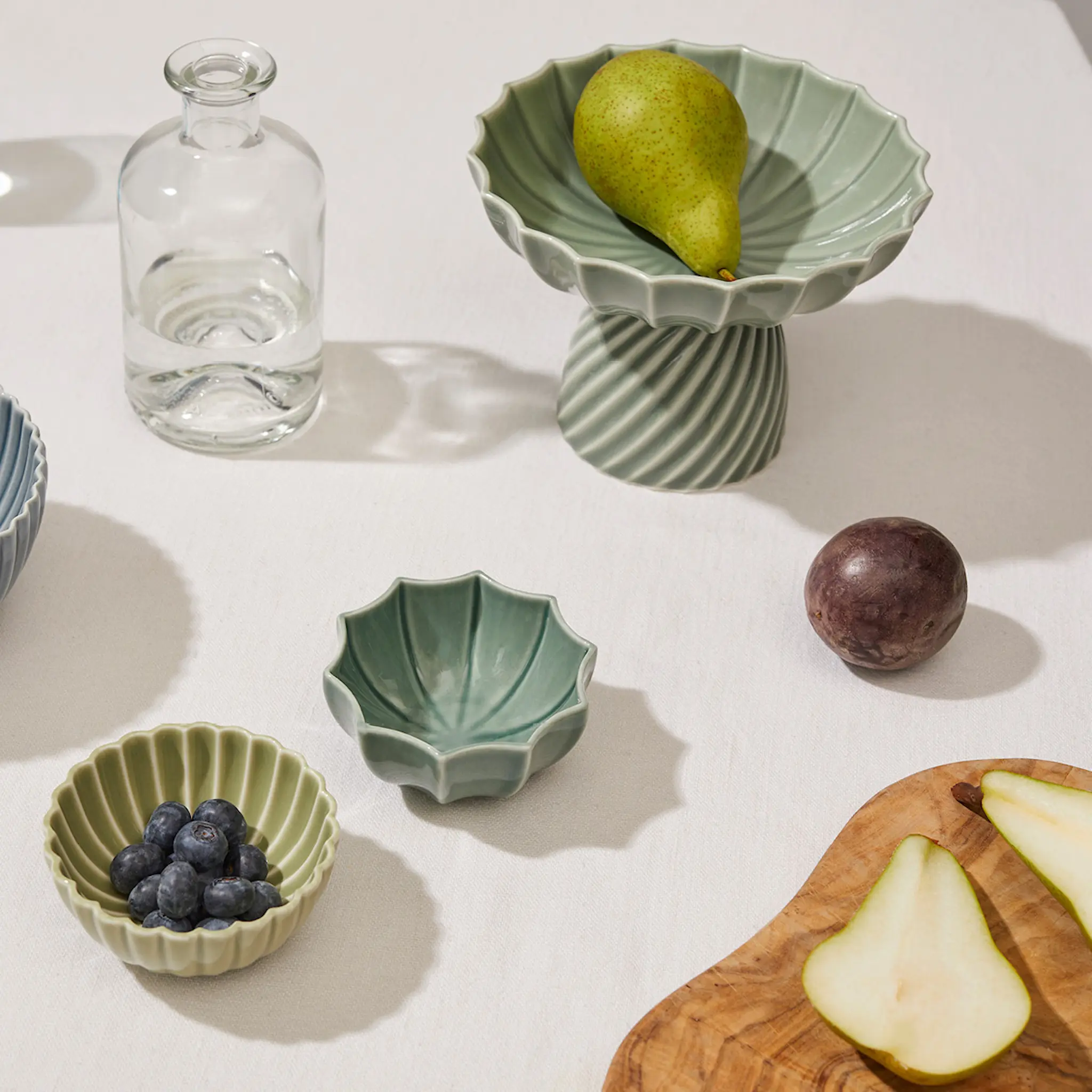 Dottir Samsurium skål på fot 16,6 cm eucalyptus