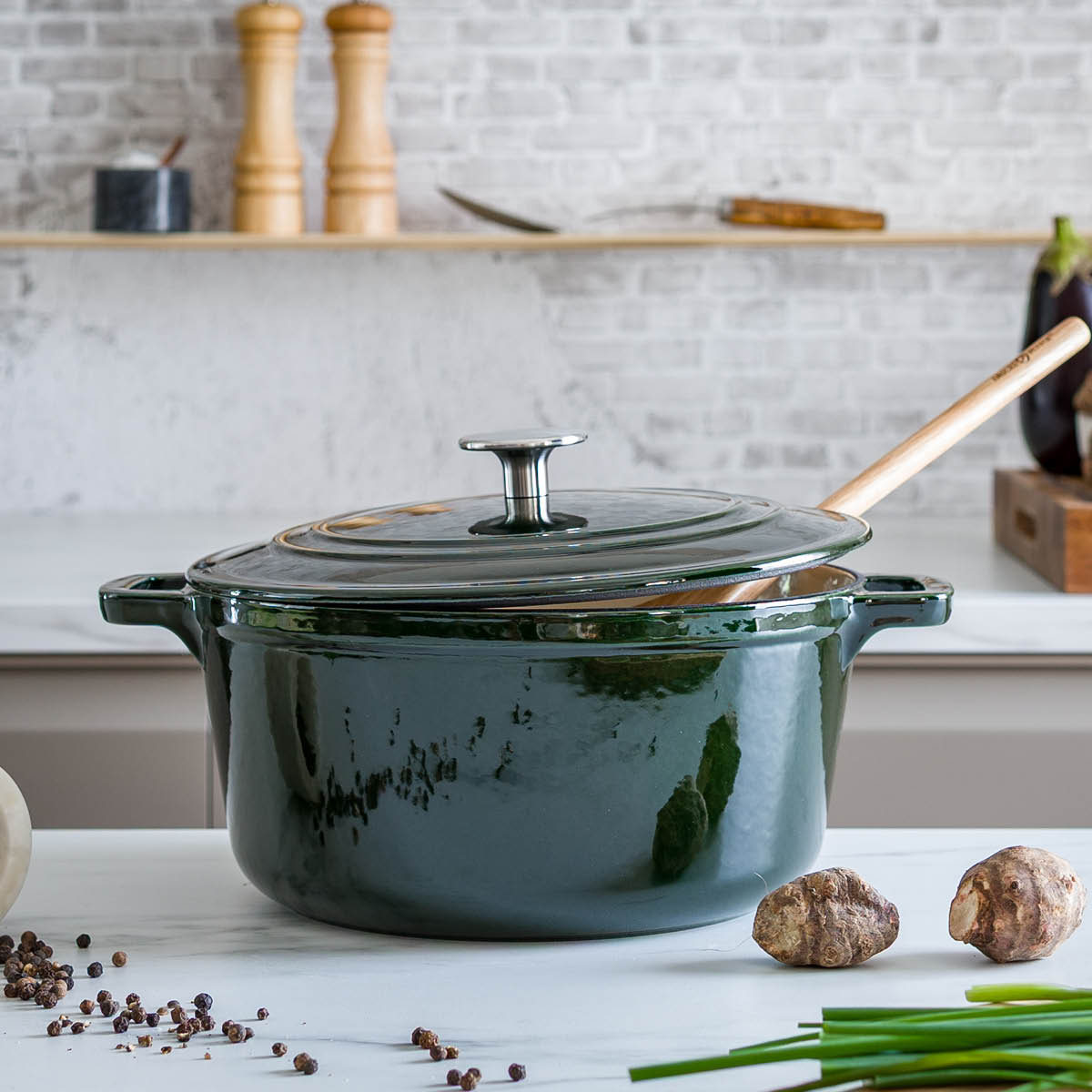 Anders Petter Stenfors støpejernsgryte rund 4,4L grønn