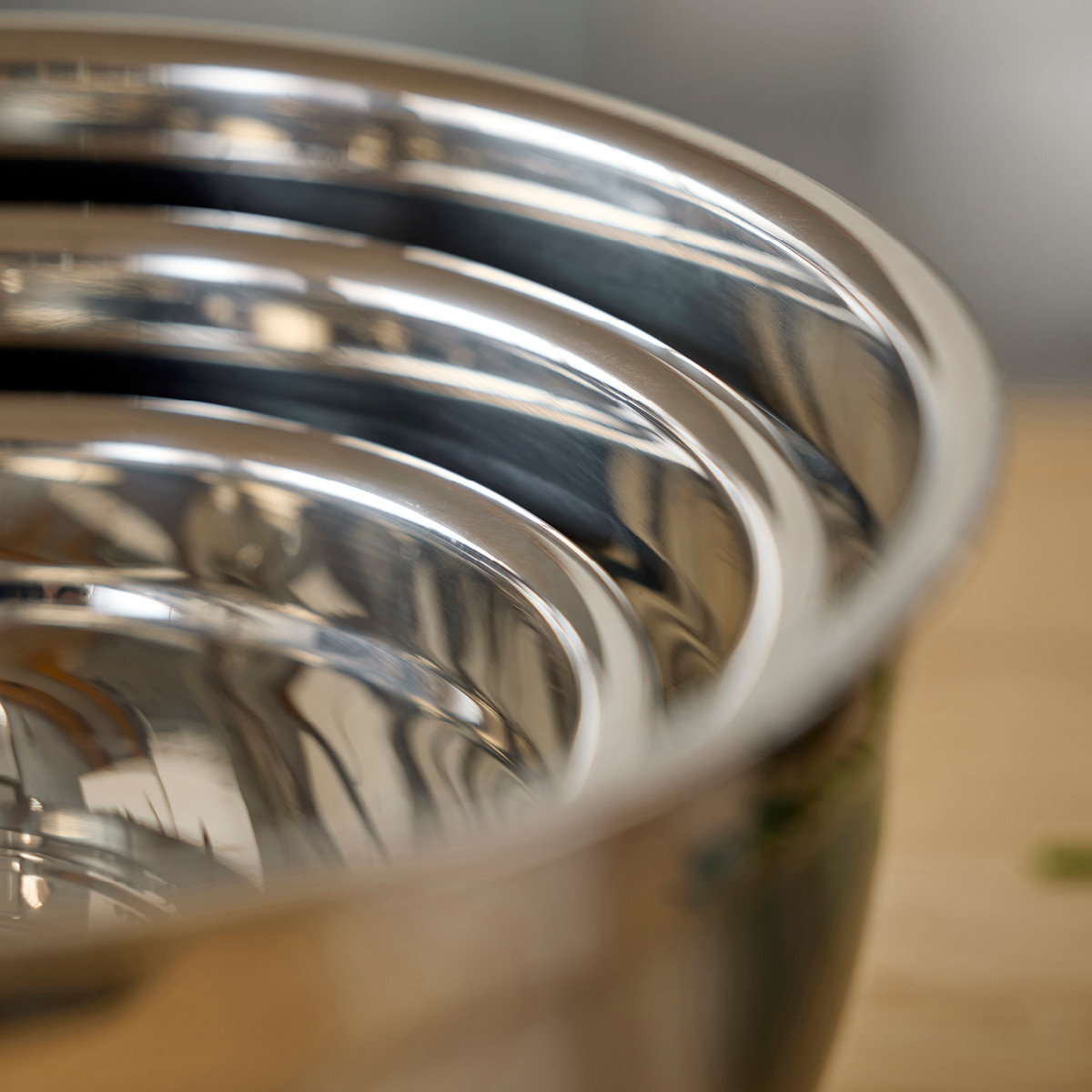 Blomsterberg Rostfri skål med silikonbotten 3 L latte