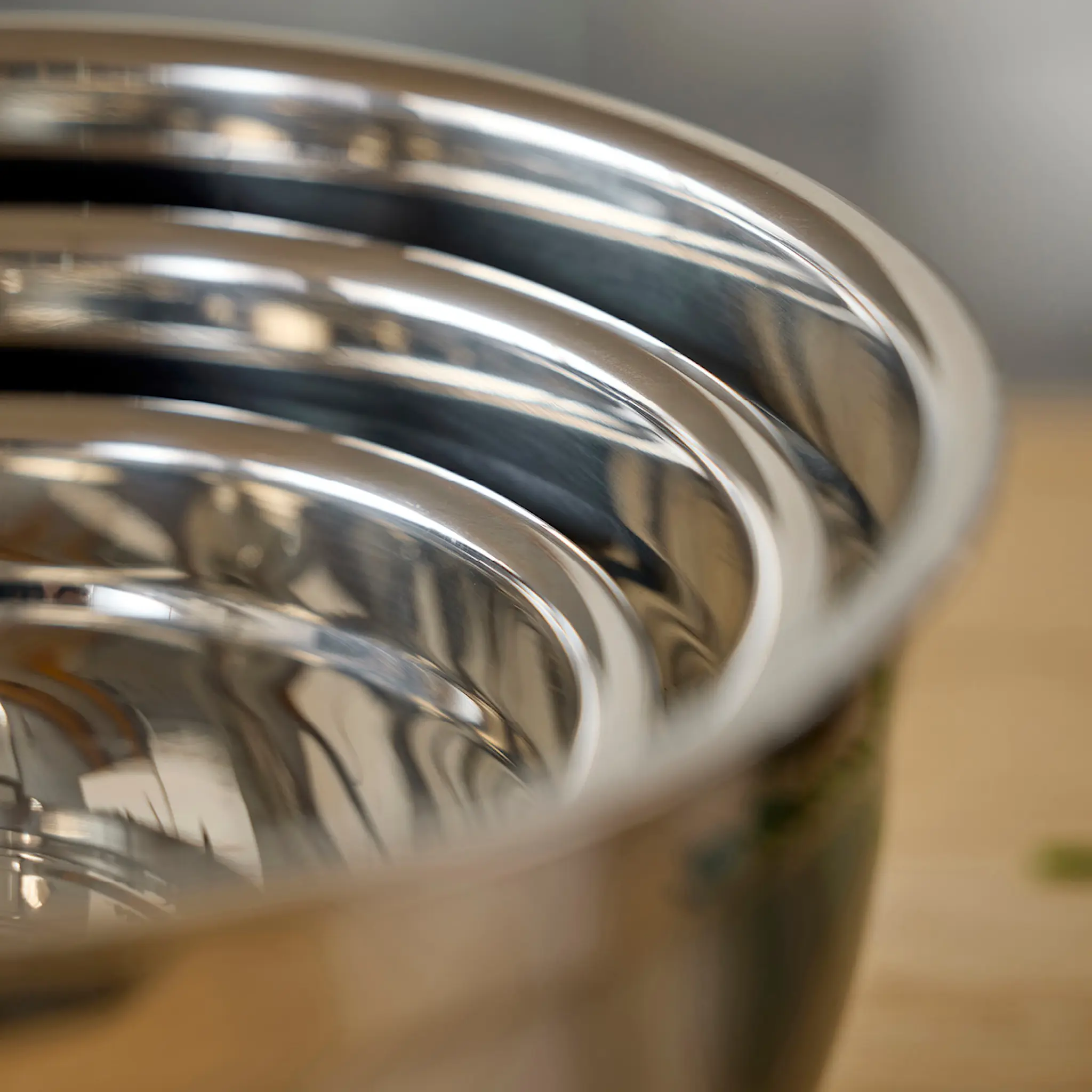 Blomsterberg Rostfri skål med silikonbotten 3 L latte