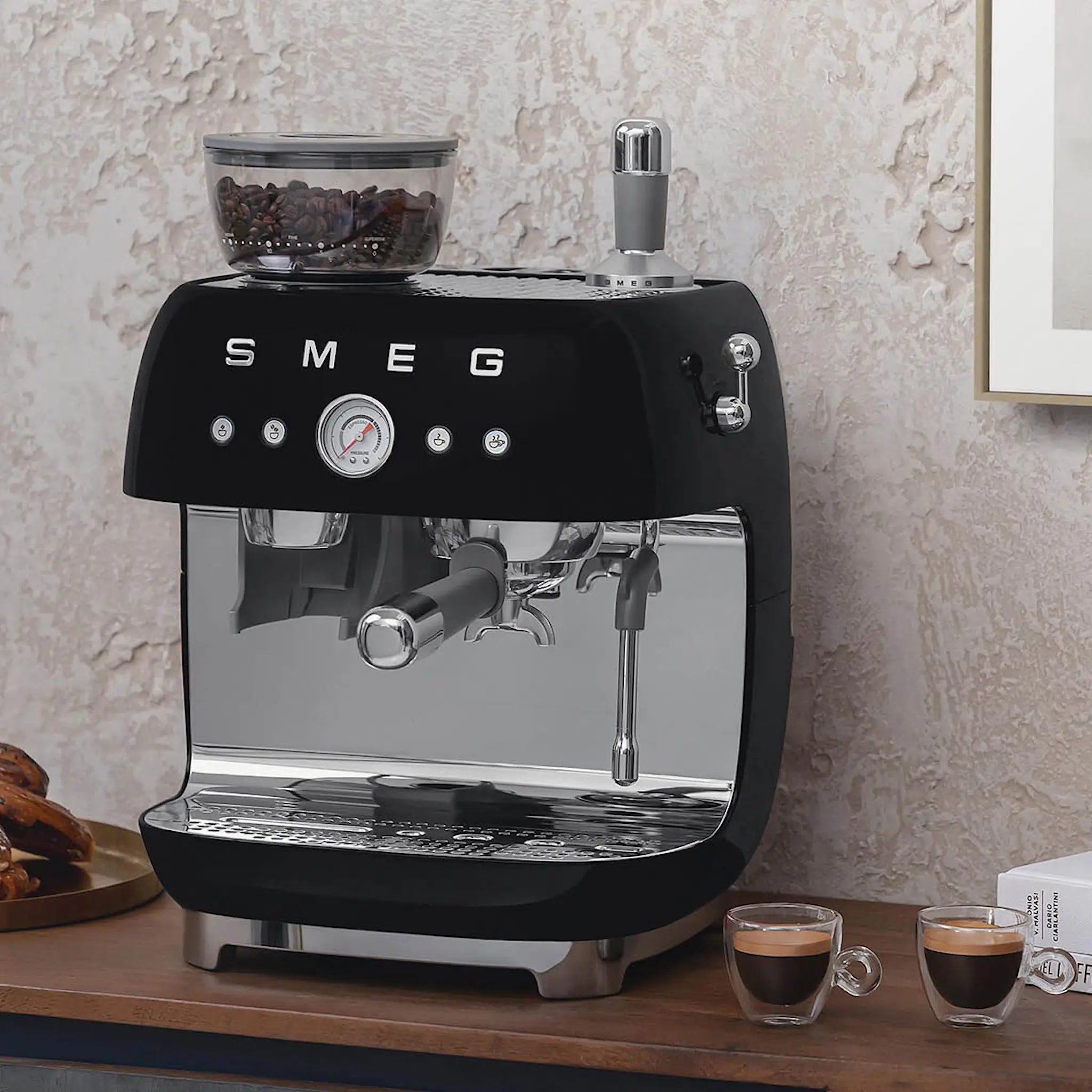 Smeg Smeg Manuell Kaffemaskin med Kvarn EGF03 Svart