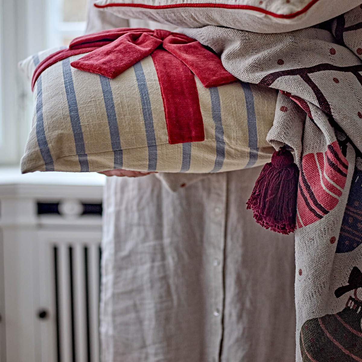 Bloomingville Ornamentia pläd 160x130 cm multi