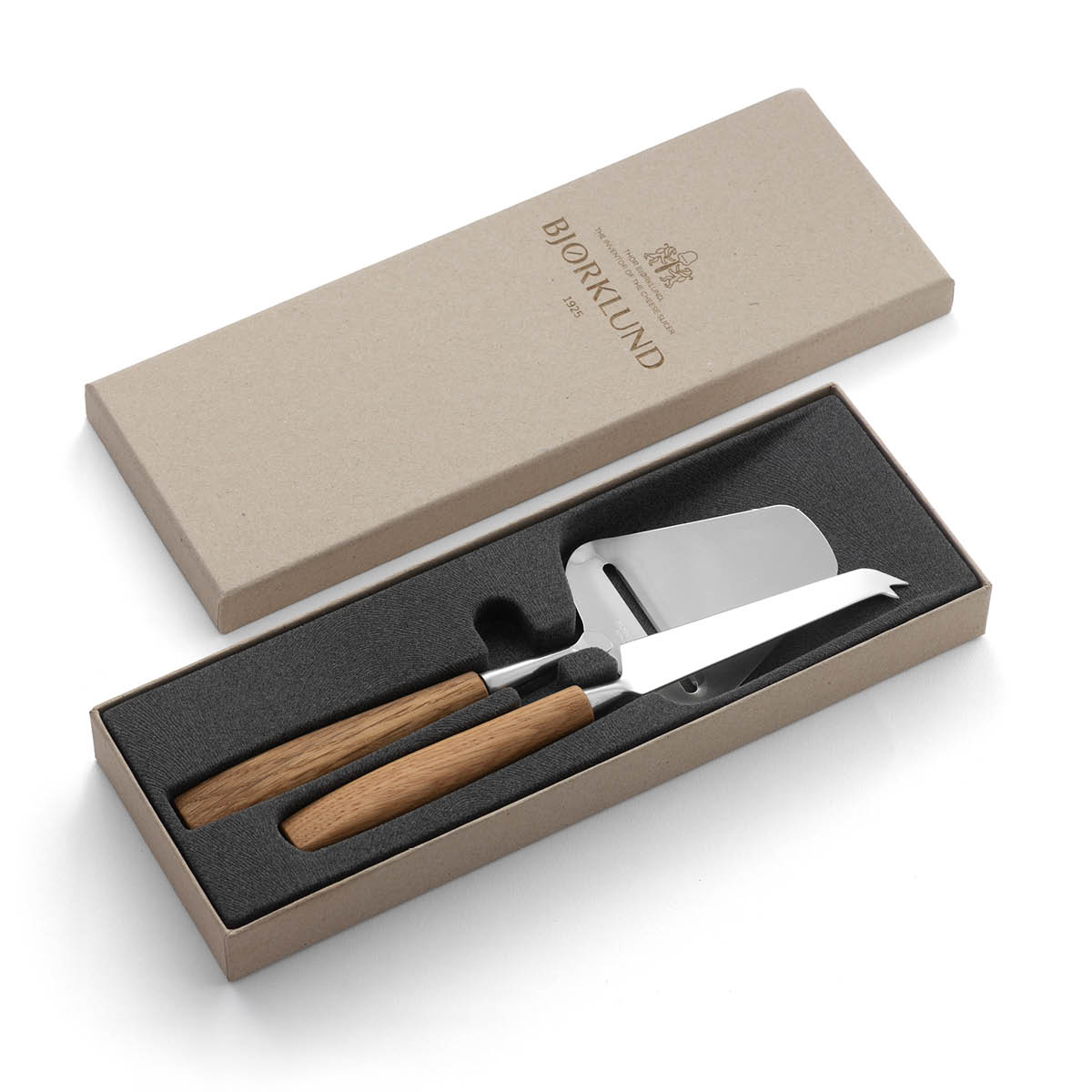 Bjørklund Träskaft set med osthyvel och ostkniv universal ek
