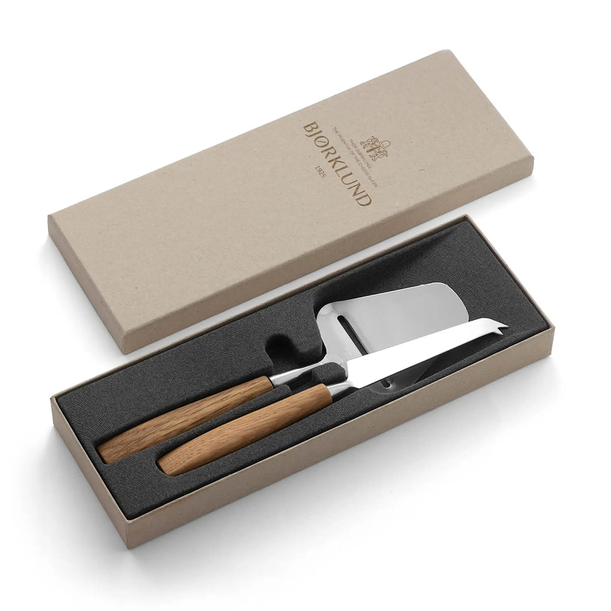 Bjørklund Träskaft set med osthyvel och ostkniv universal ek