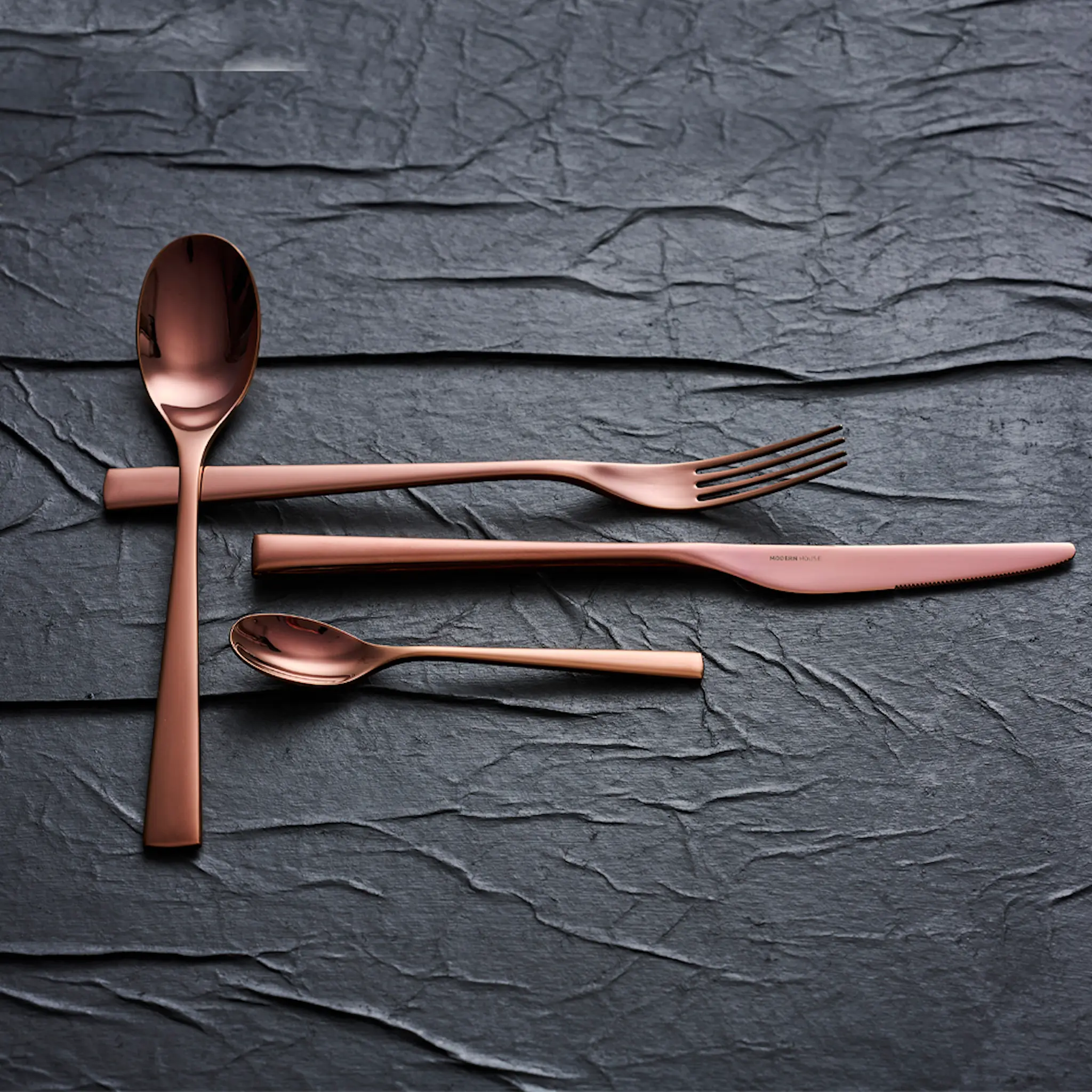 Modern House Black Rose Bestickset 16 delar Koppar