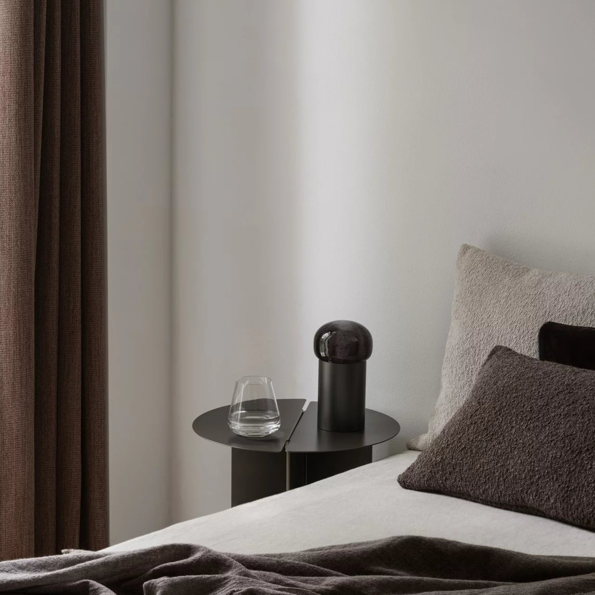 Blomus Iris LED Valaisin 18 cm Gun Metal