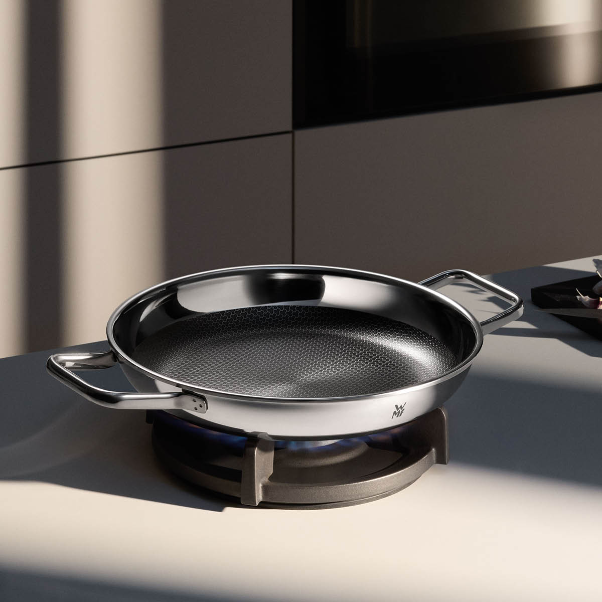 WMF Profi Resist Paistinpannu 28 cm Hexagon