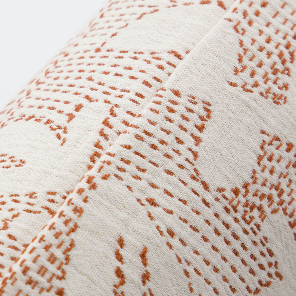 House Doctor Sari Tyynynpäällinen 50x30 cm Offwhite/Ruskea