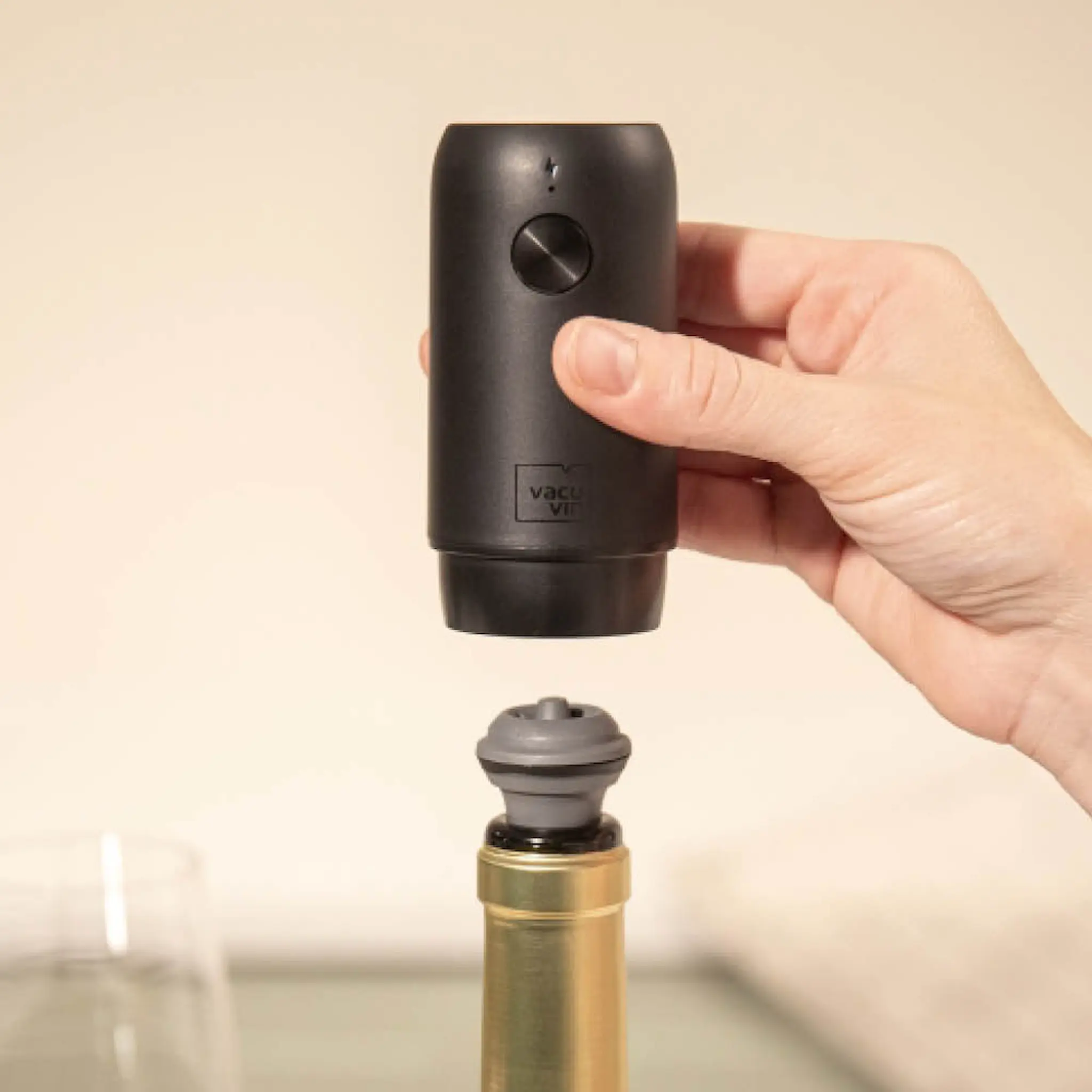 Vacu Vin Electric Wine Set vinsett 2 deler Keith Haring