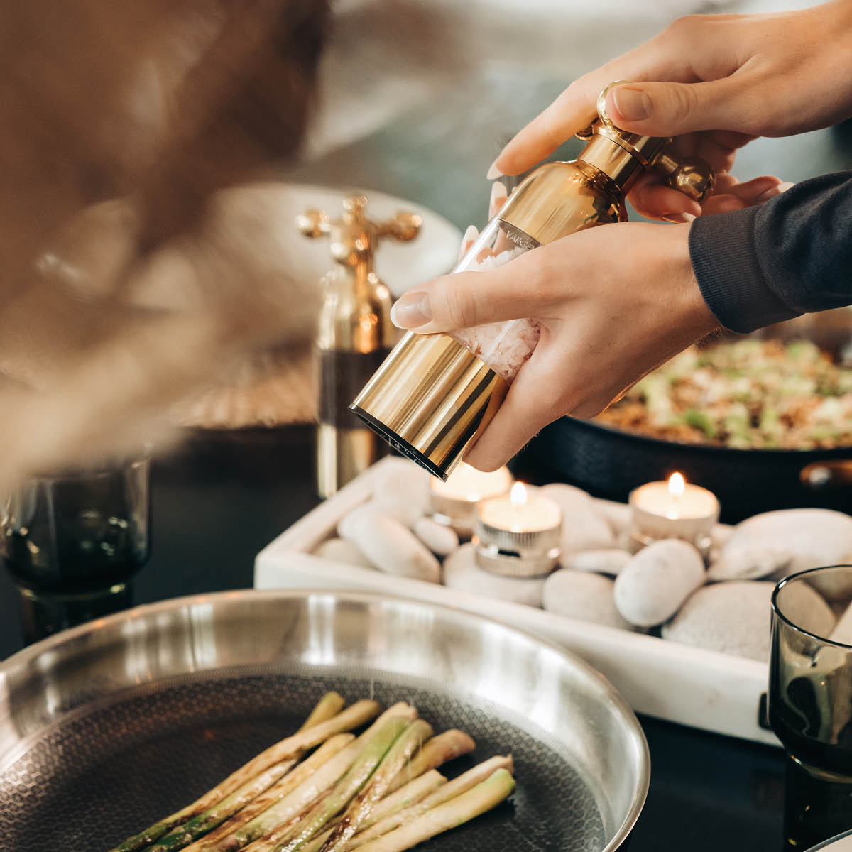 Vargen & Thor Axia salt- & pepperkvern 18 cm 2 stk gull