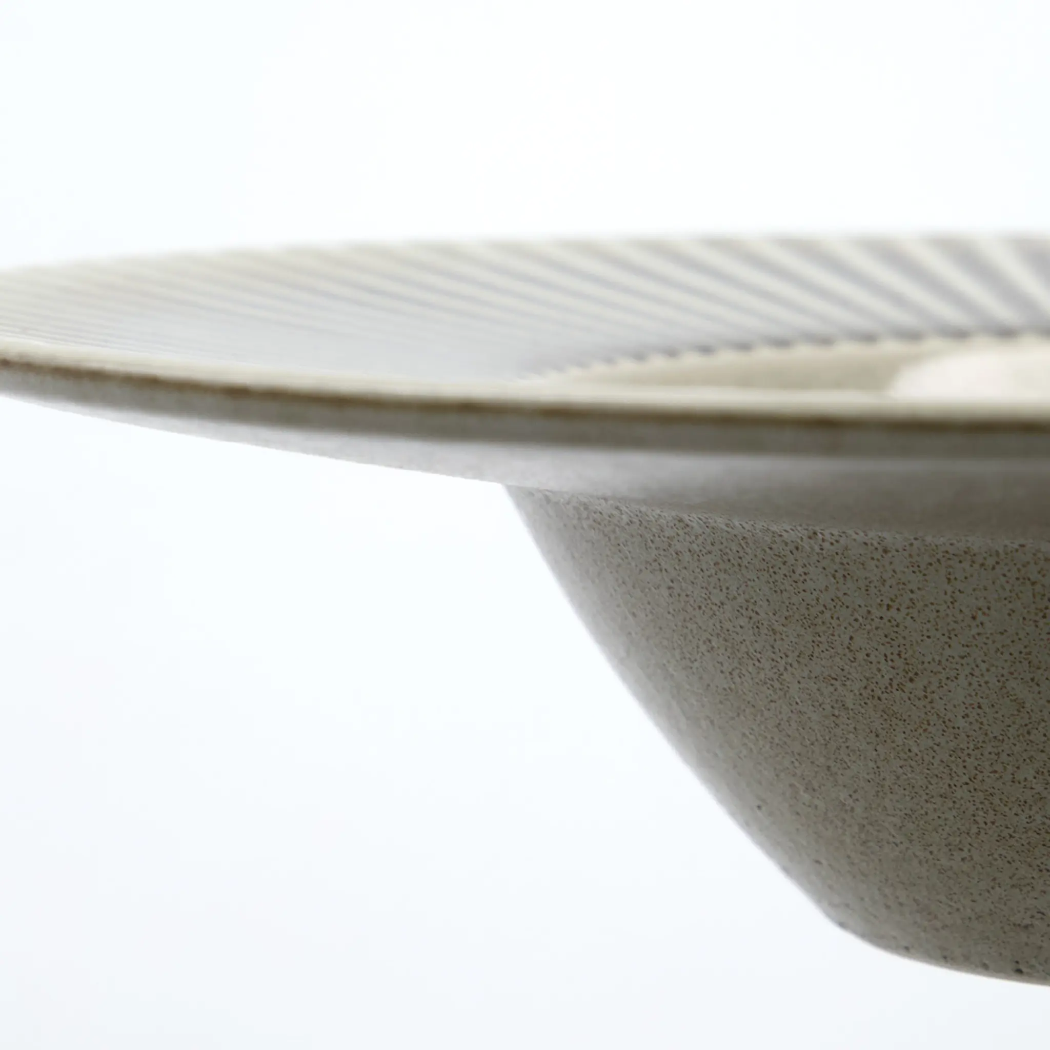 House Doctor Pleat Pastatallrik 26 cm Grå/Brun