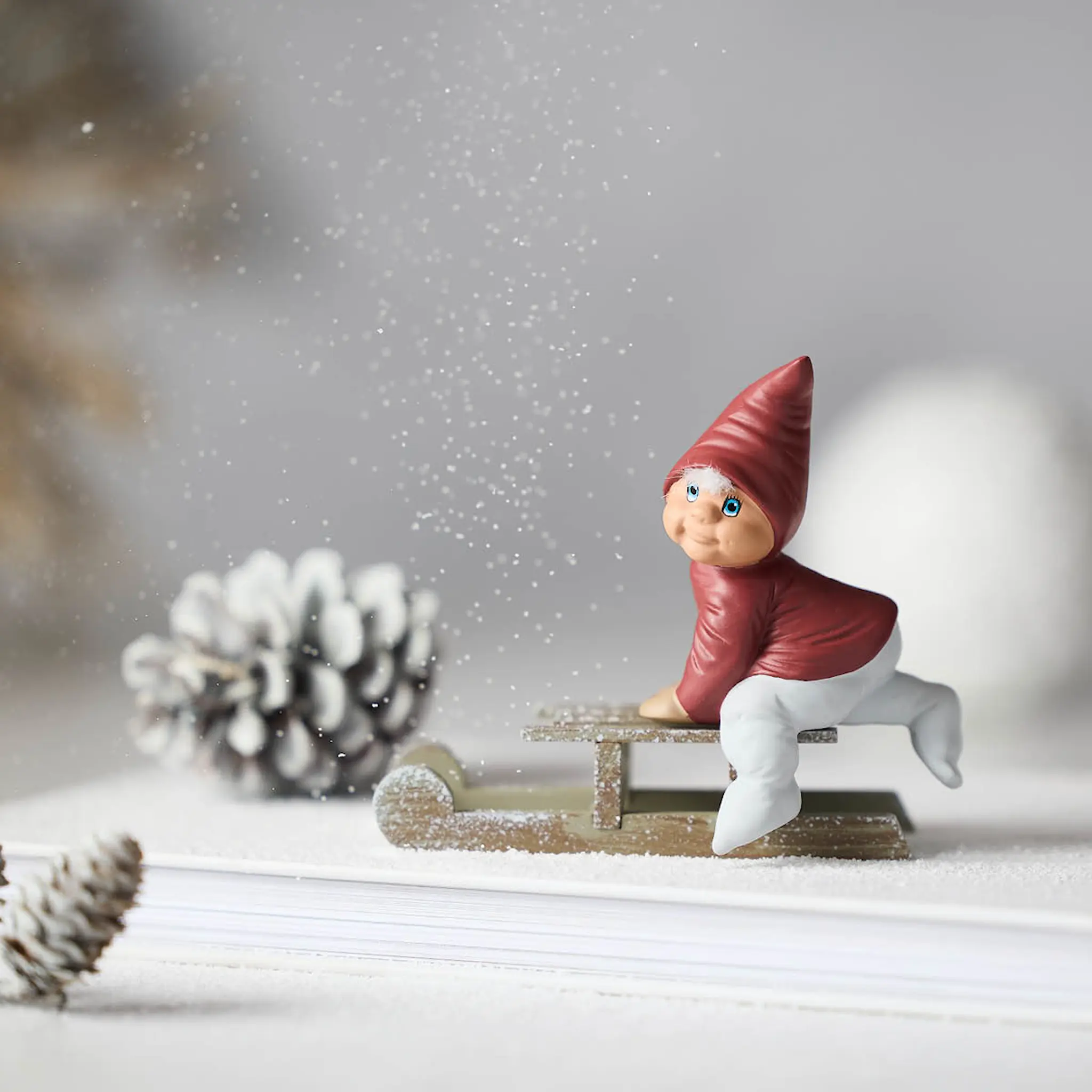 Klarborg Carl & Joanne tomtar med julgran 16 cm