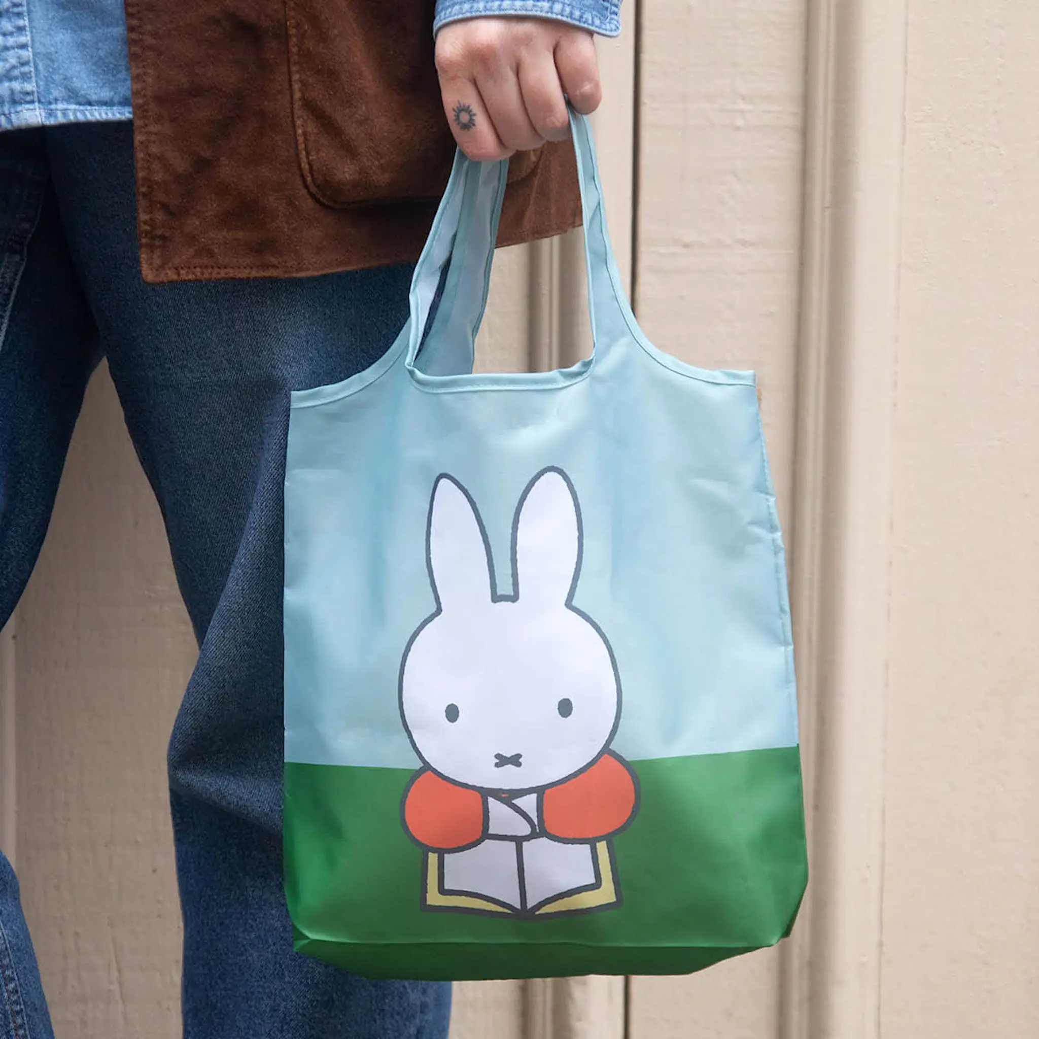 Pluto Shoppingkasse 30x48 cm Miffy reading