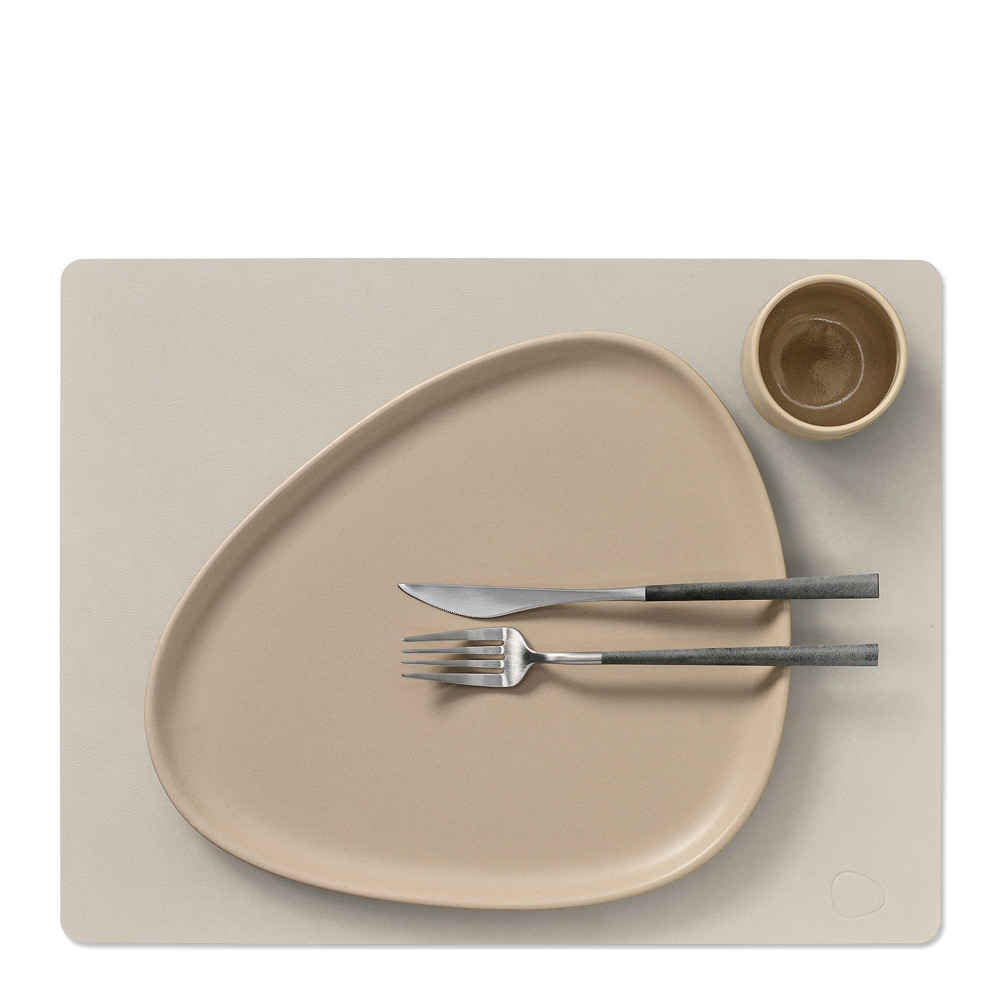 LIND DNA Square Nupo Pöytätabletti 35x45 cm Oyster White