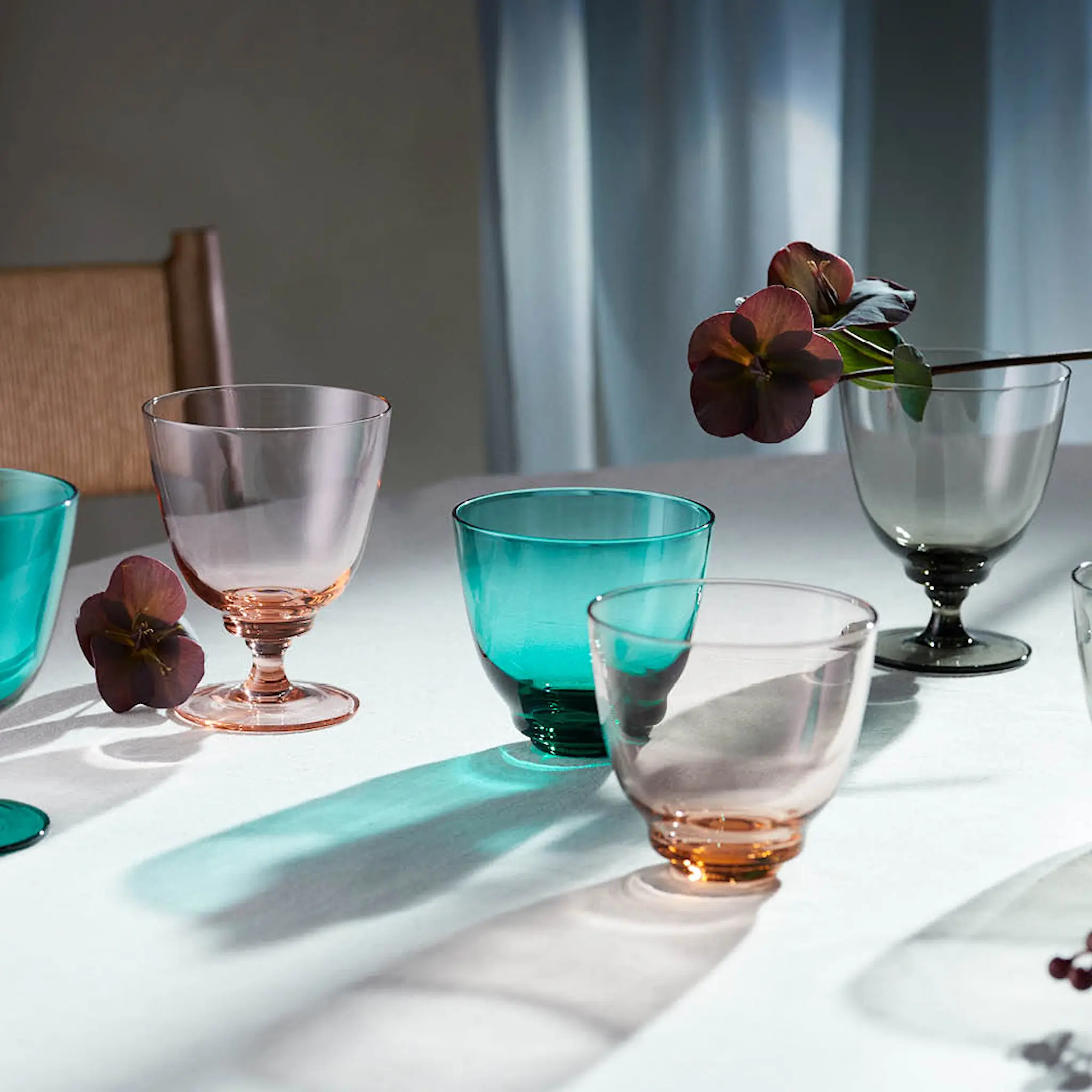 Holmegaard Flow Glas på fot 35 cl Smoke