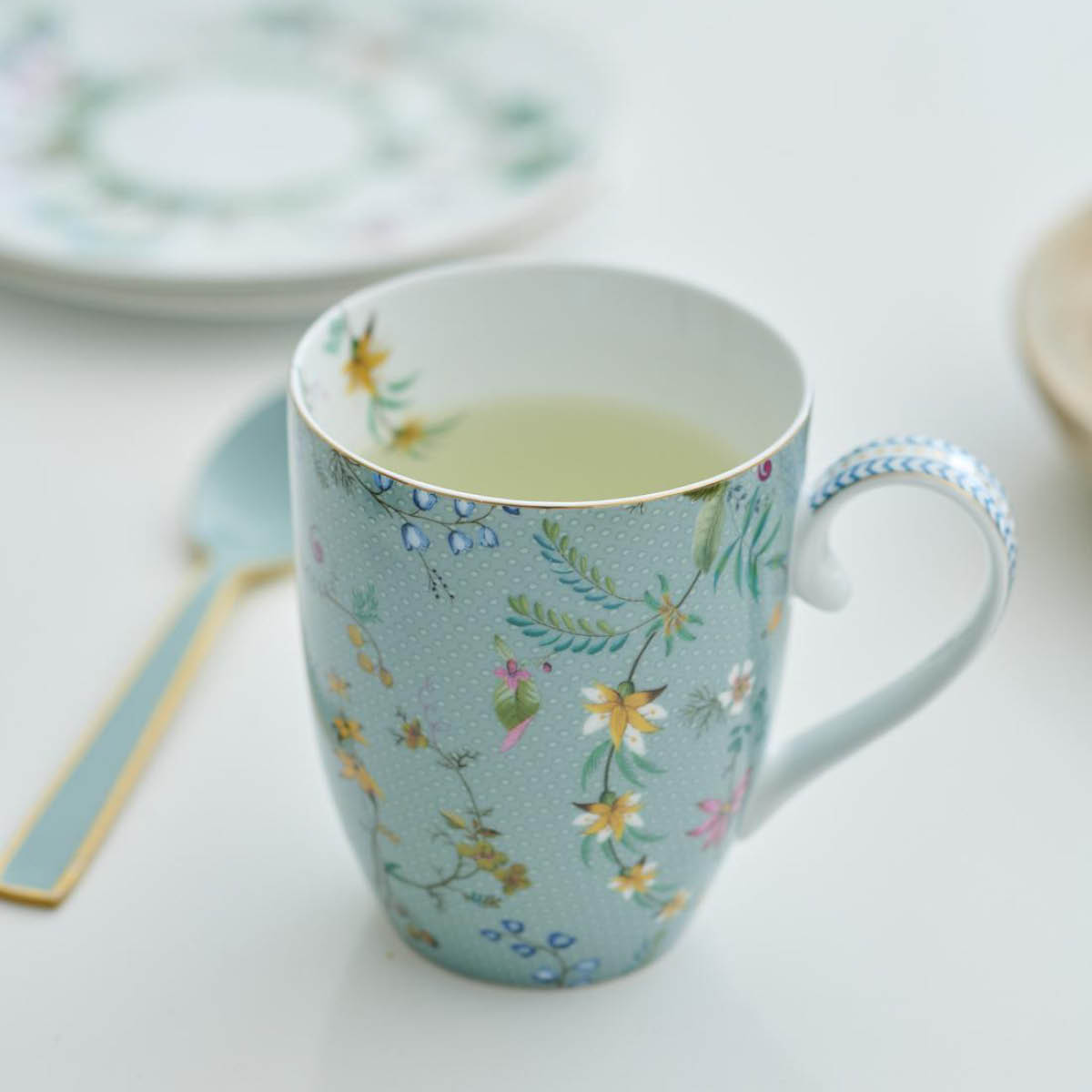 Pip Studio Jolie Flowers Muki 36,5 cl Vaaleansininen