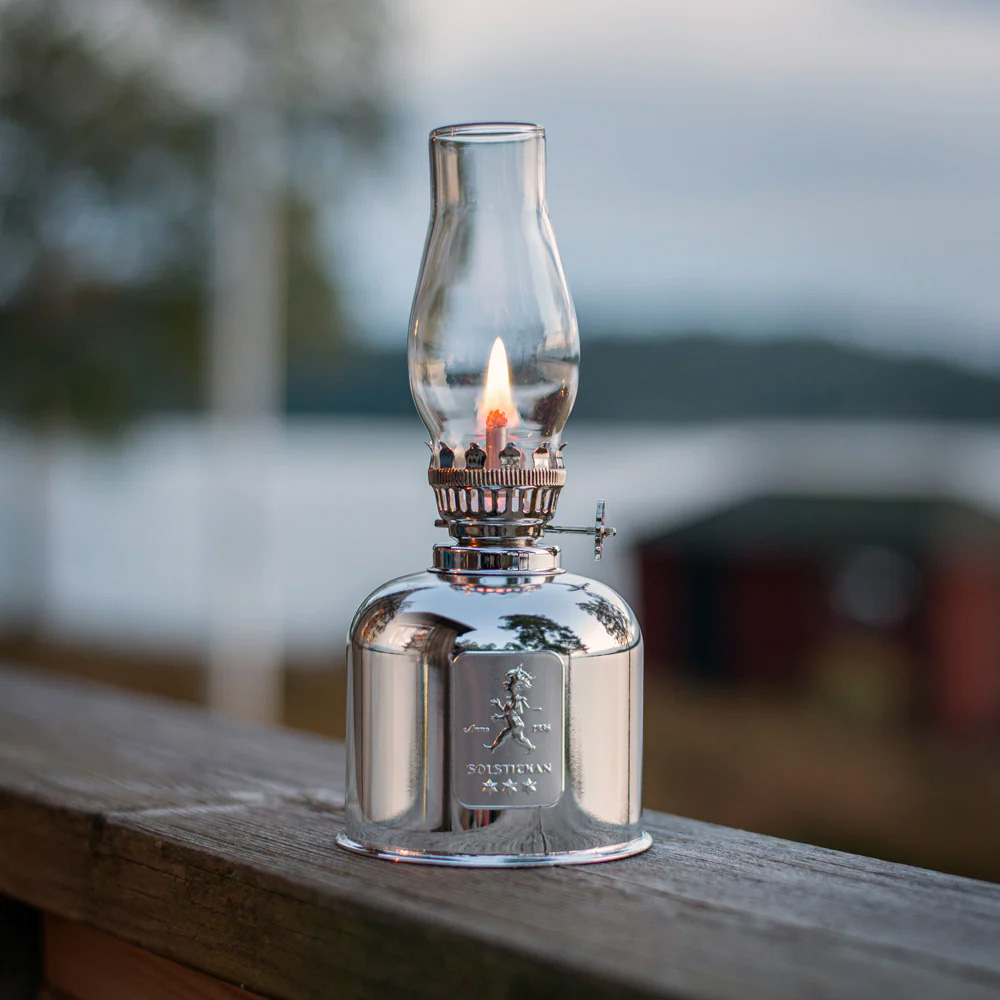 SOLSTICKAN Oljelampe 20 cm sølv
