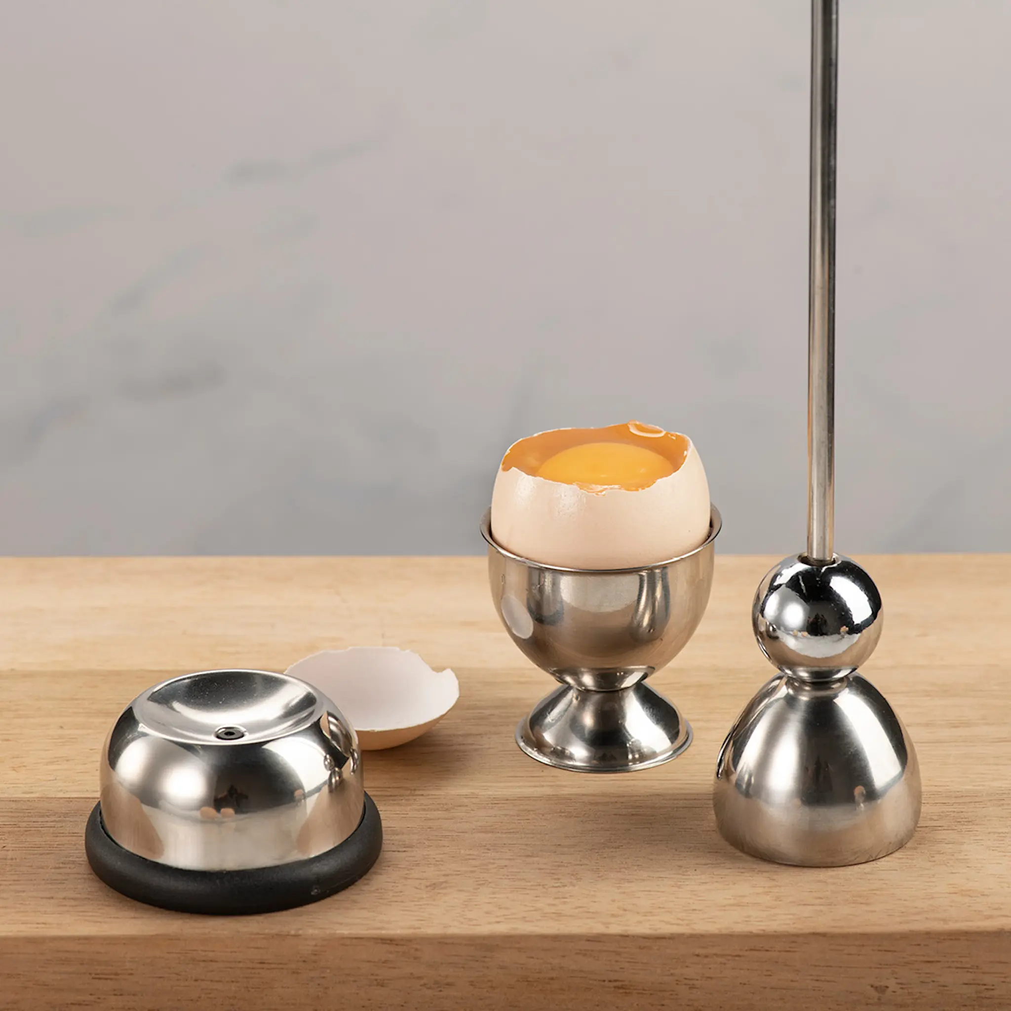 Modern House Basis Munakuppi 4,5 cm Harjattu teräs