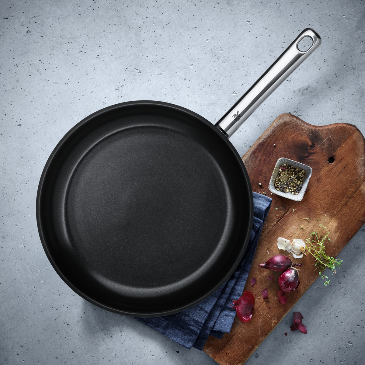 WMF PermaDur Advance stekpanna 2 delar 24+28 cm stål