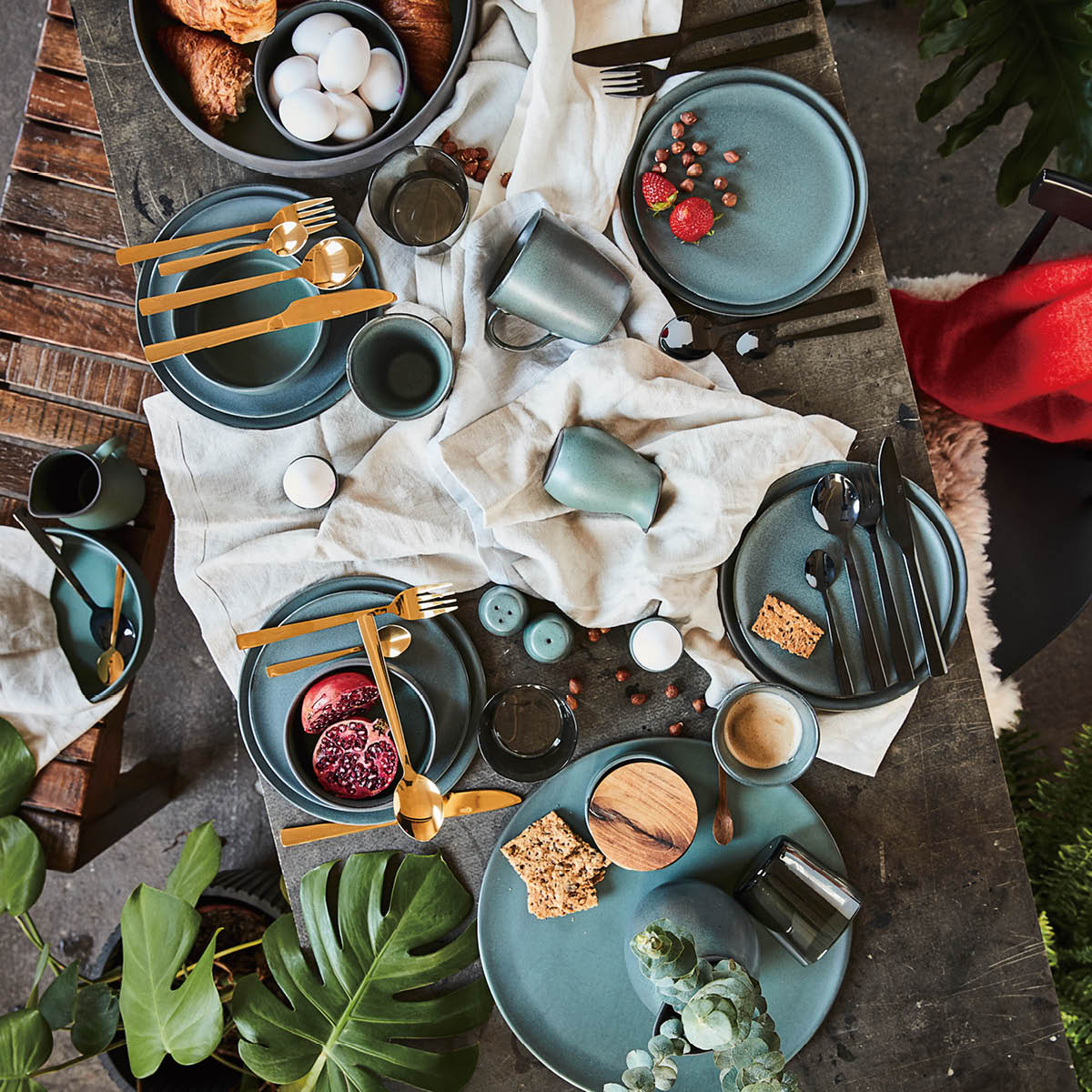 Aida RAW Northern Green asjett 23 cm