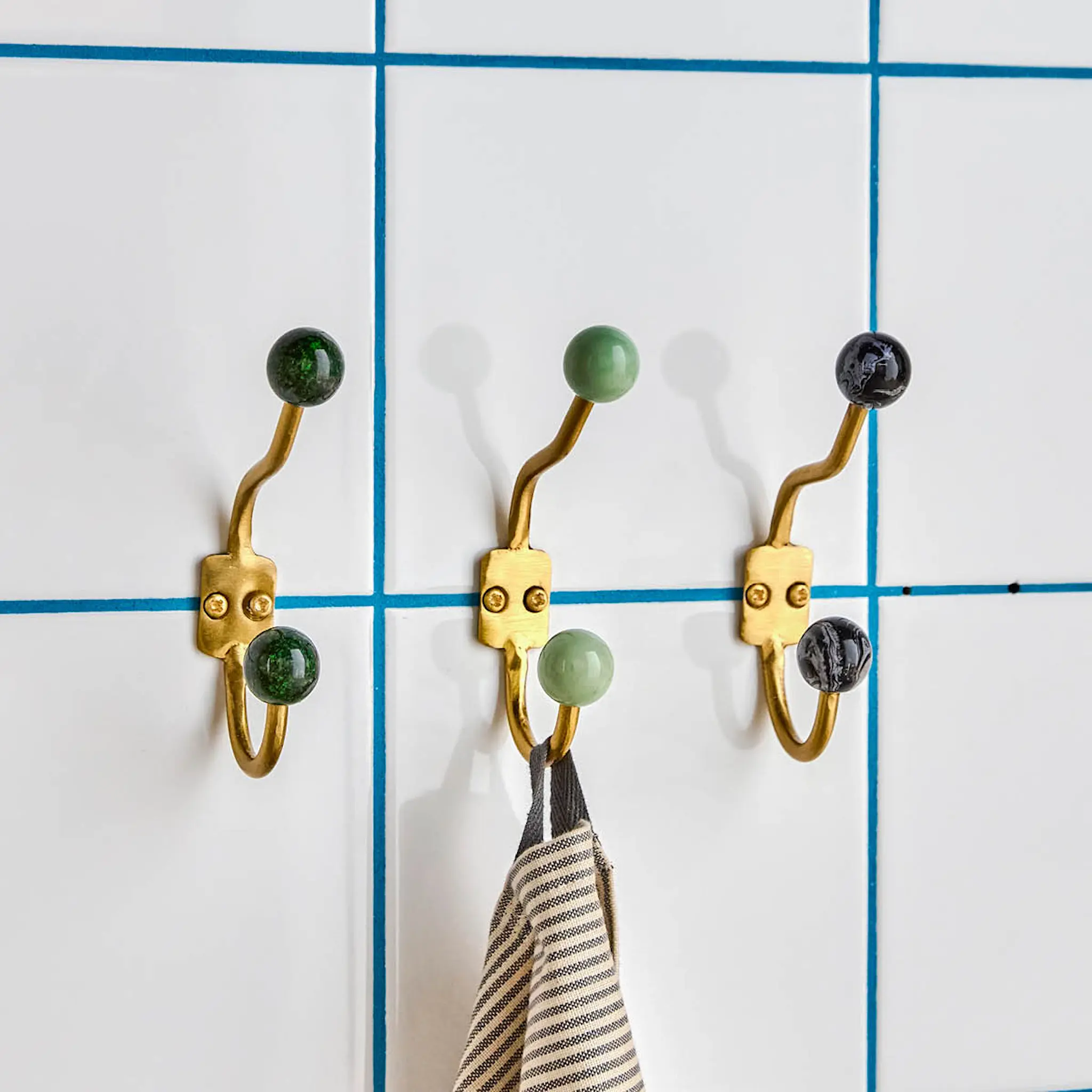 House Doctor Ball väggkrok 13 cm 2-pack mässing/grön