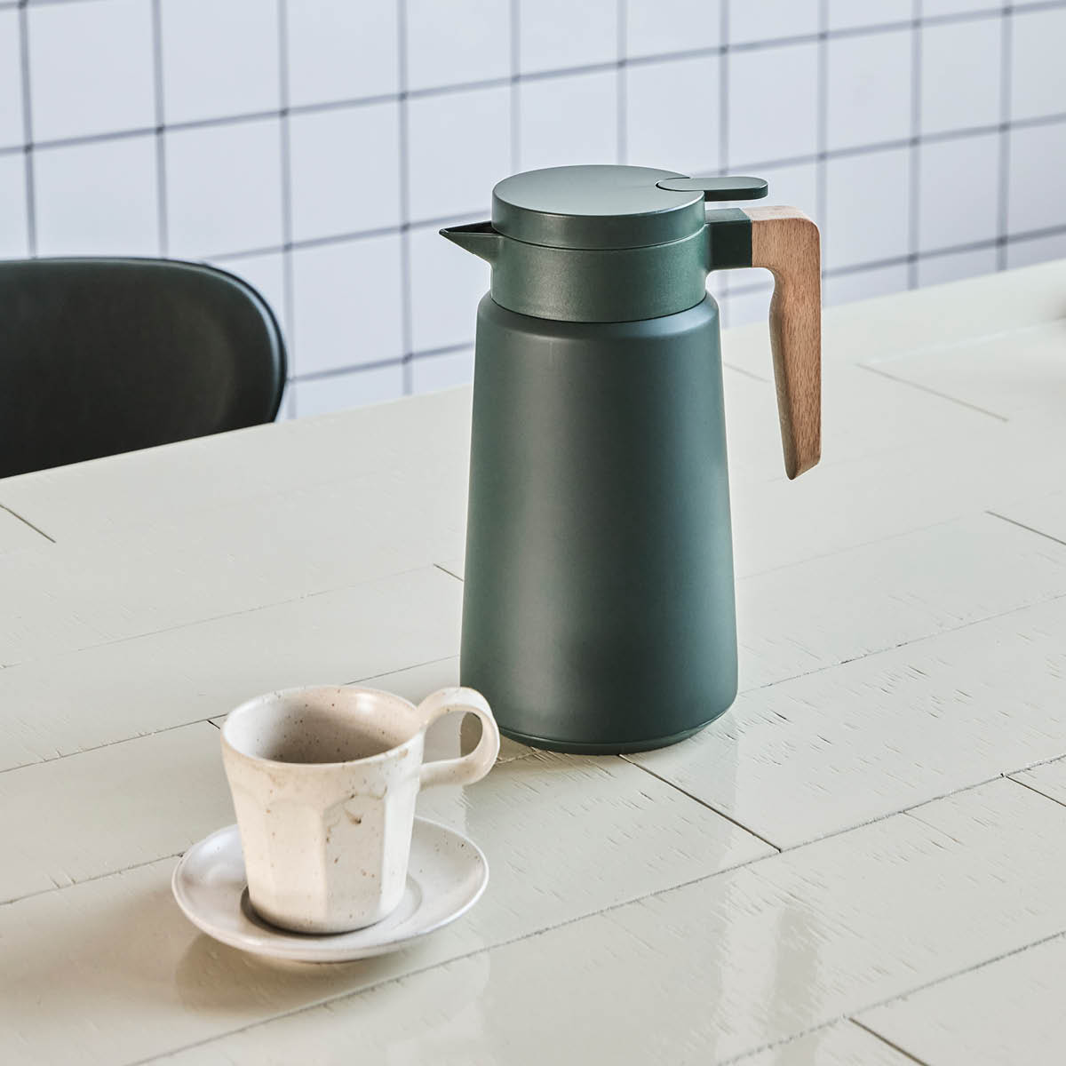 House Doctor Cole Termoskannu 1,8 L Tummanvihreä/Pyökki