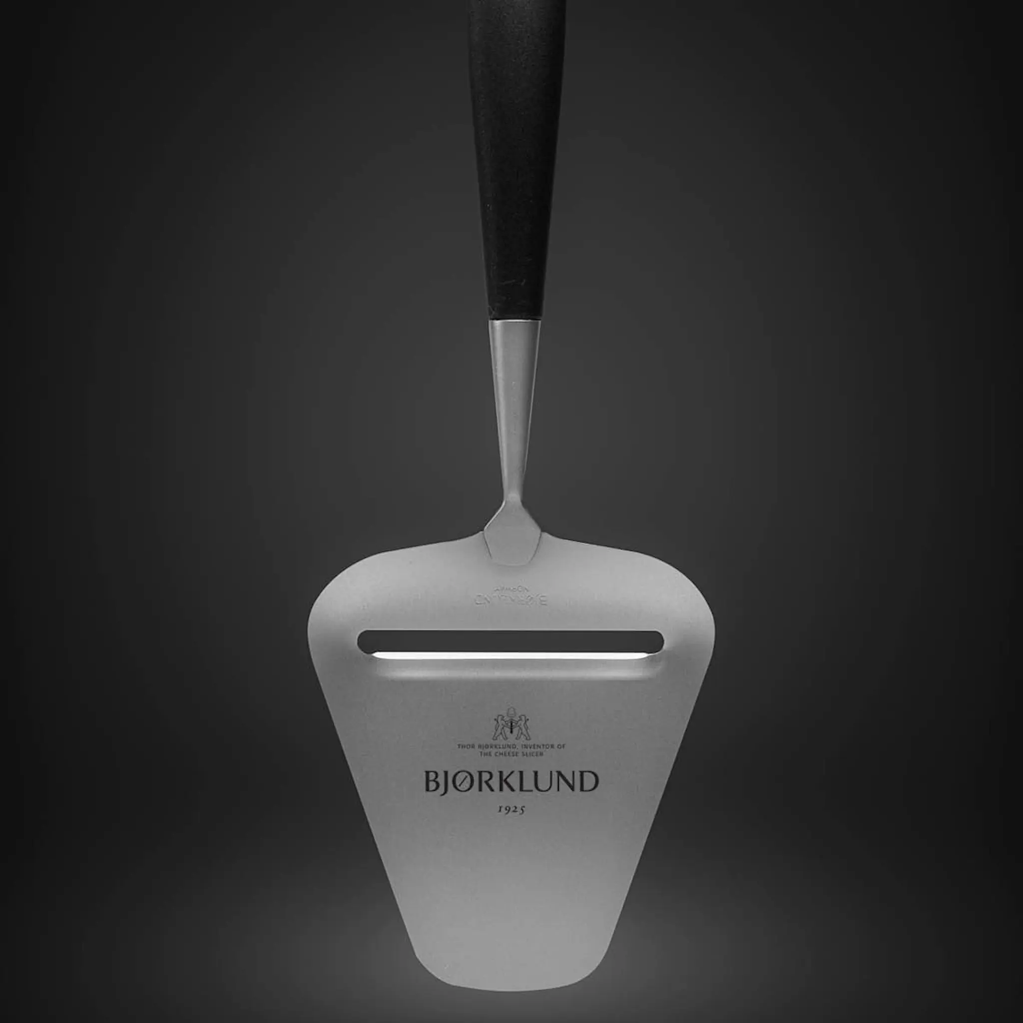 Bjørklund Amitto osthyvel 23 cm svart