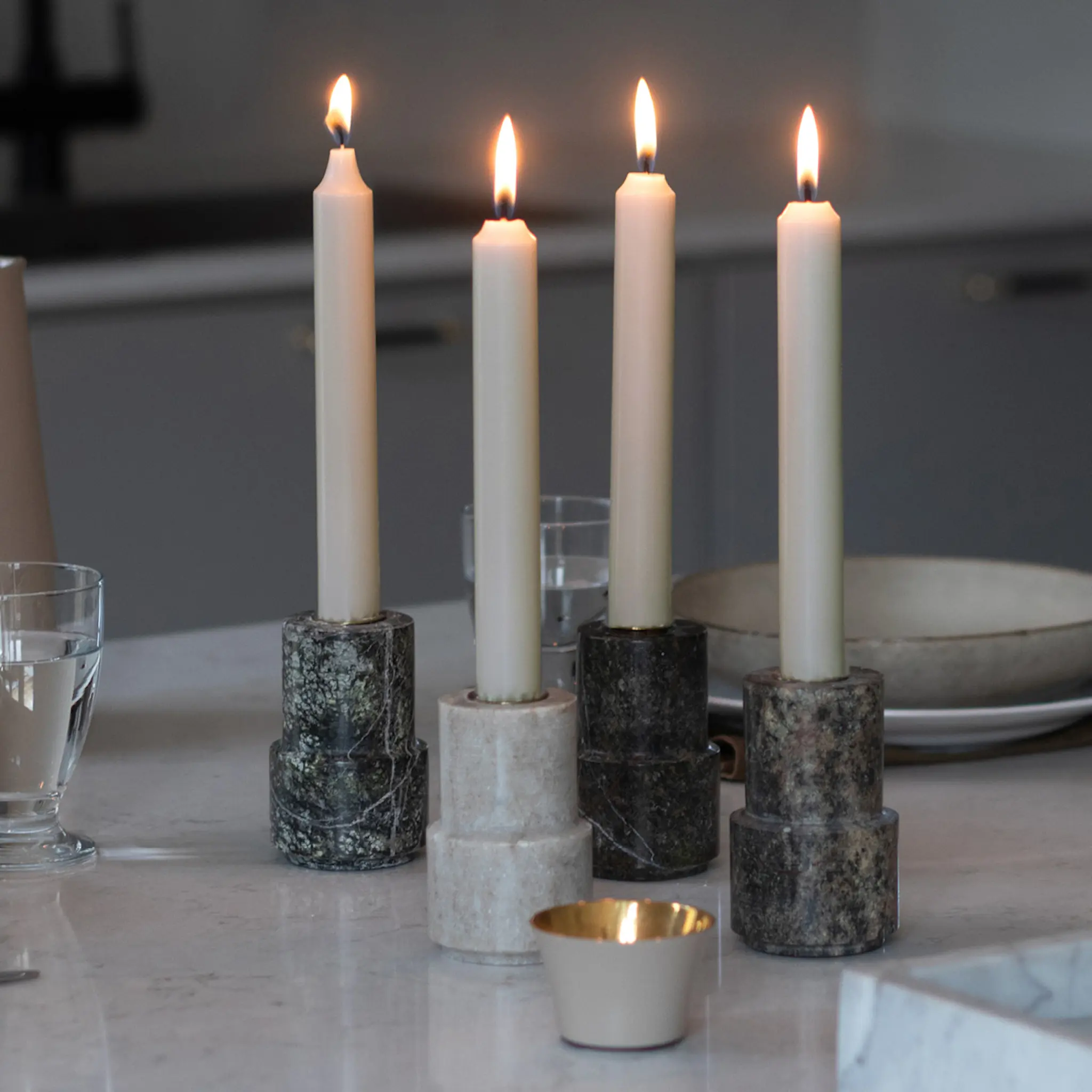 Liljeholmens Kronljus 20,7 cm 4-pack  dimgrå