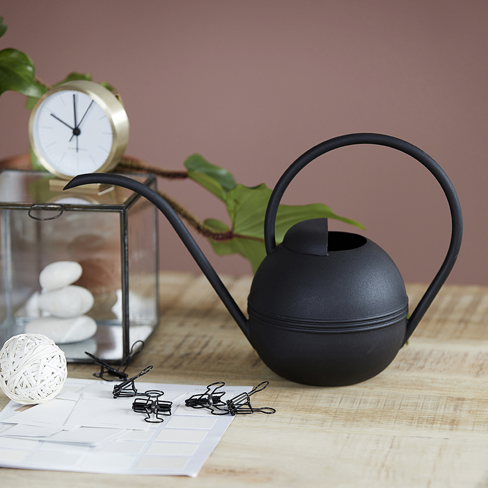 House Doctor Plant Kastelukannu 37 cm Musta