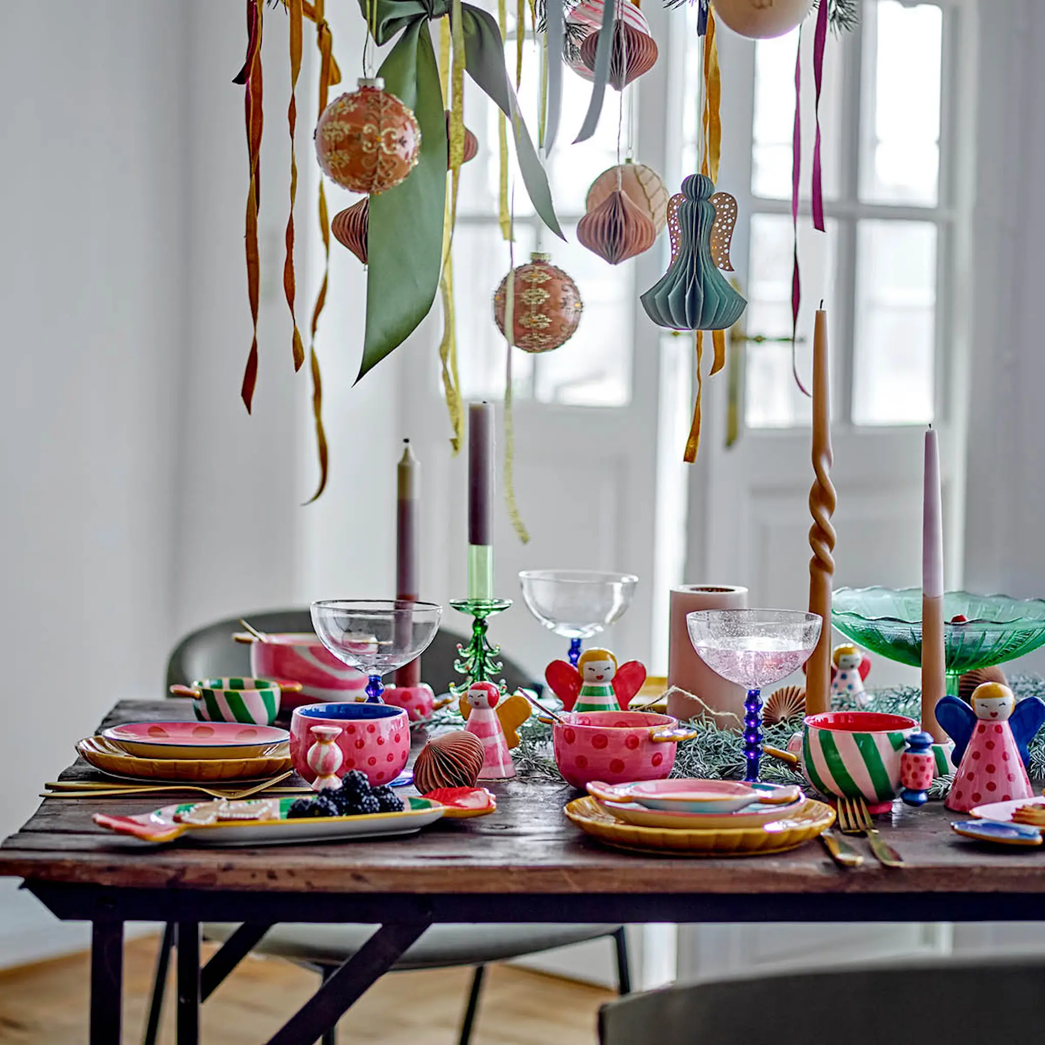 Bloomingville Caramella ängel i stengods 2-pack 8/10 cm rosa/gul