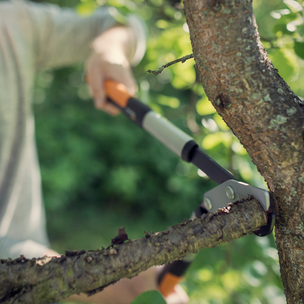 Fiskars PowerGear™ röjningstång grentång sidoskär M LX94 68,5 cm orange/svart
