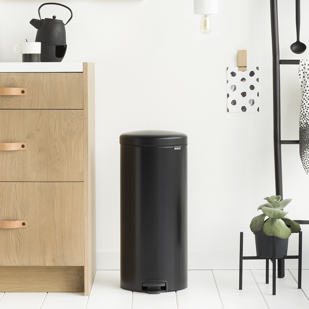 Brabantia NewIcon pedalhink 30 L matt svart
