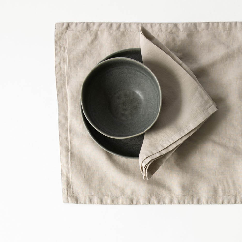 Tell Me More Pöytätabletti pellava 35x50 cm Warm Grey