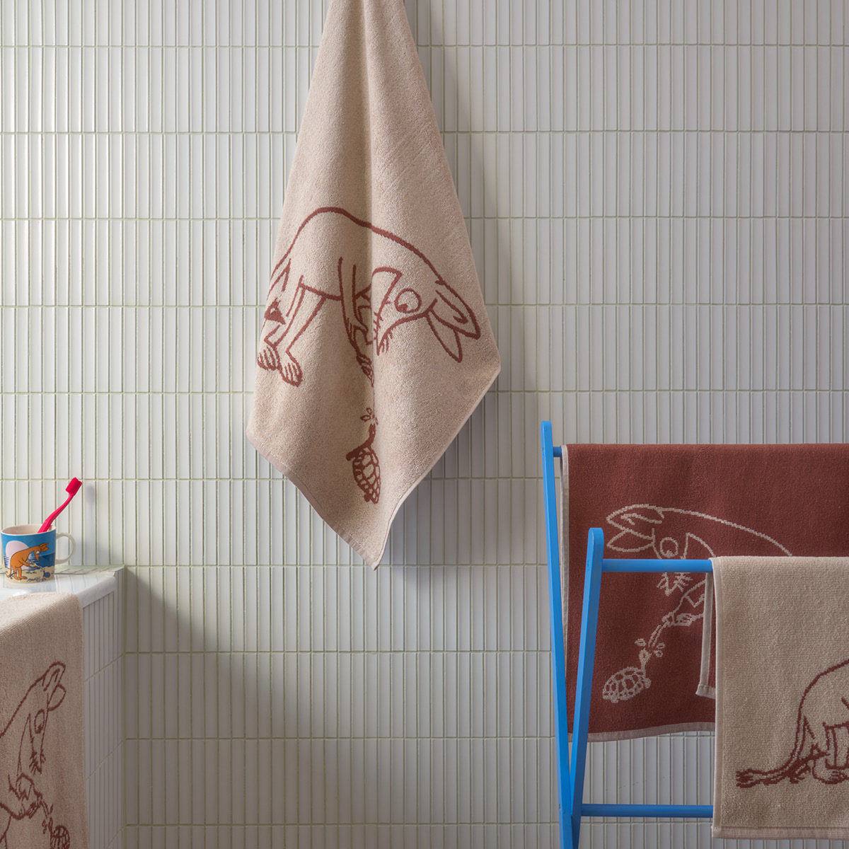 Moomin Arabia Muumi Kylpypyyhe Nipsu 70x140 cm Ruskea