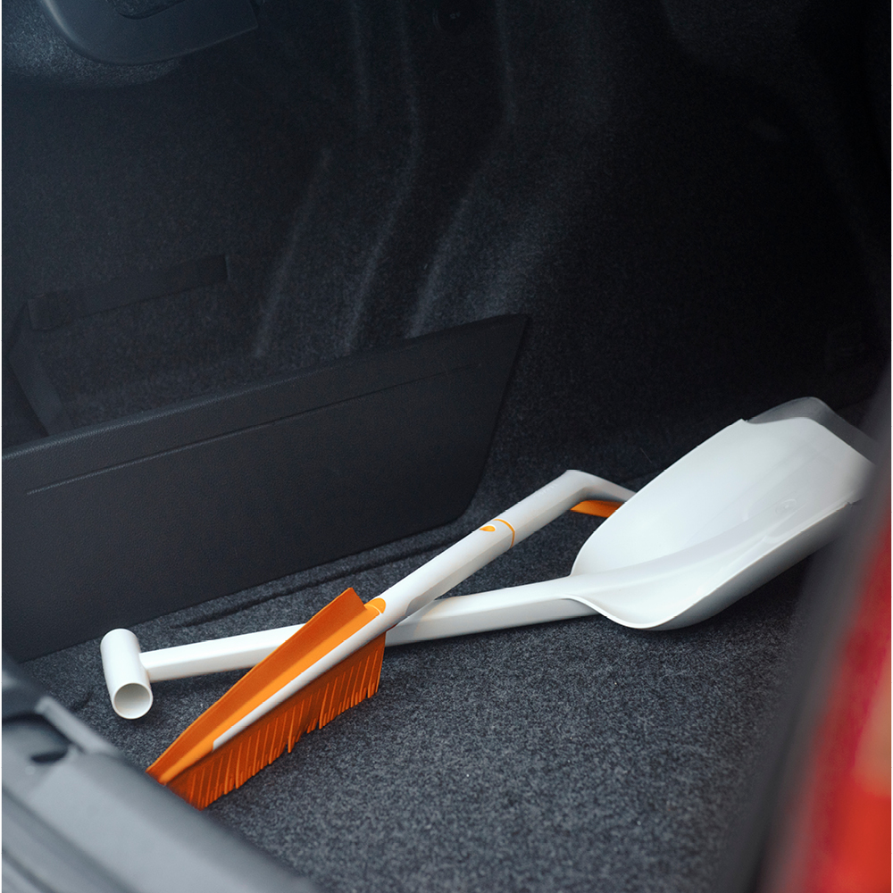 Fiskars SnowXpert™ Autolapio 63 cm Valkoinen