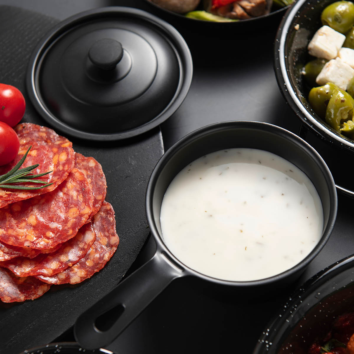 Modern House Tapitas ugnsform med lock 15,5 cm emaljerad