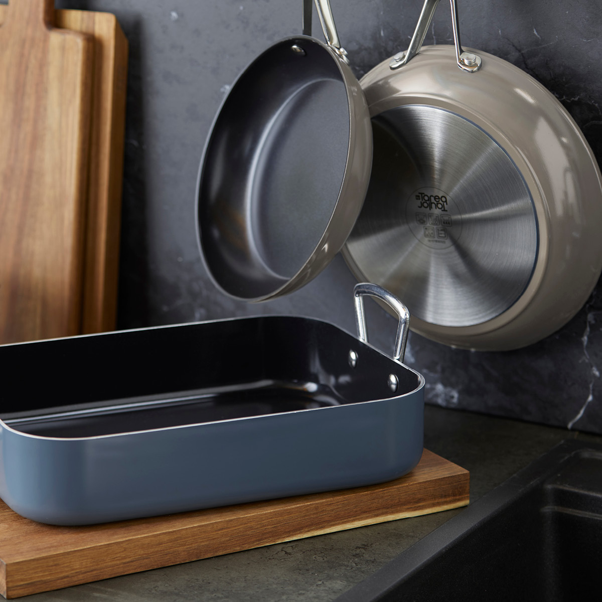 Tareq Taylor Vivian stekepanne 28 cm aluminium beige