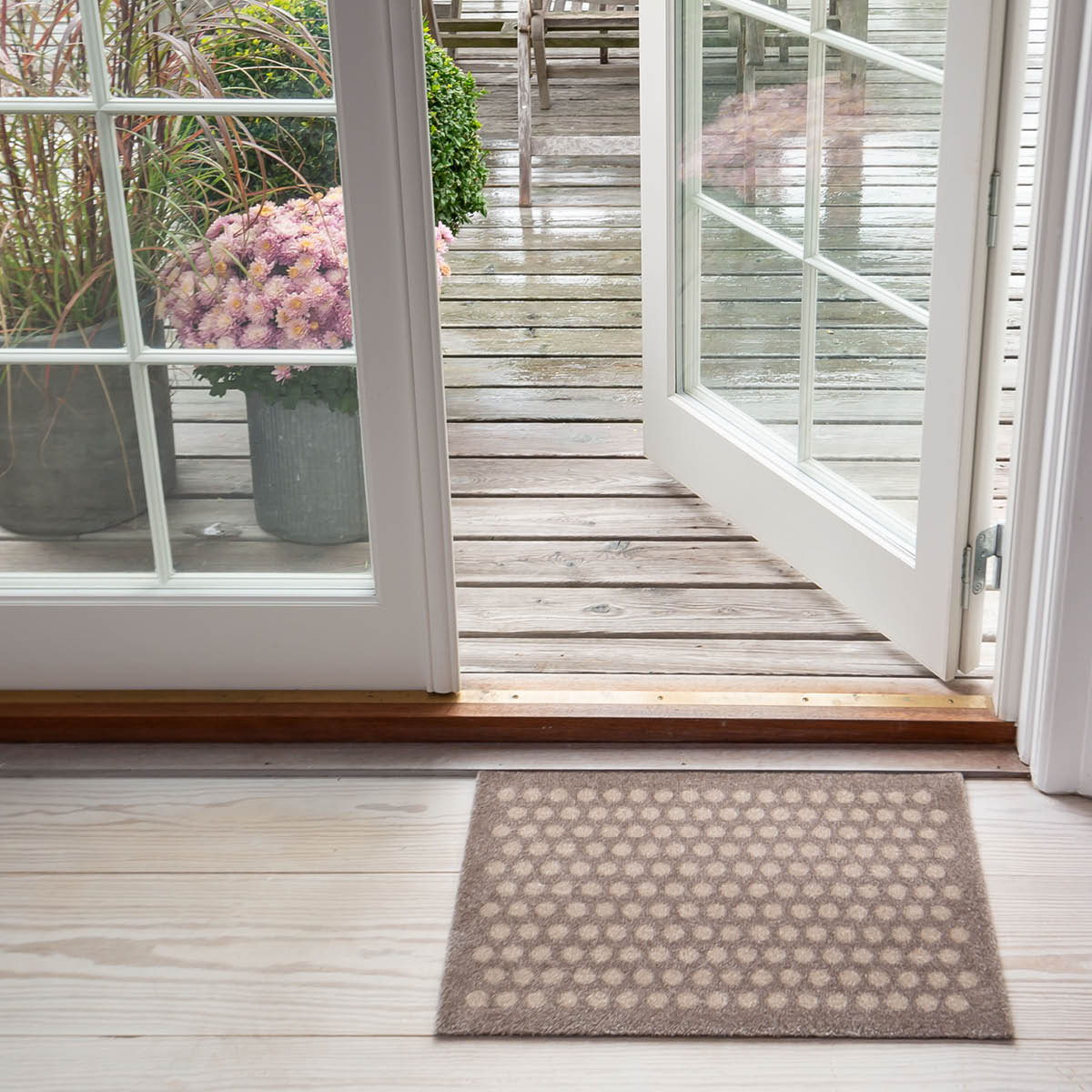 Tica Copenhagen Dot golvmatta 40x60 cm sand/beige